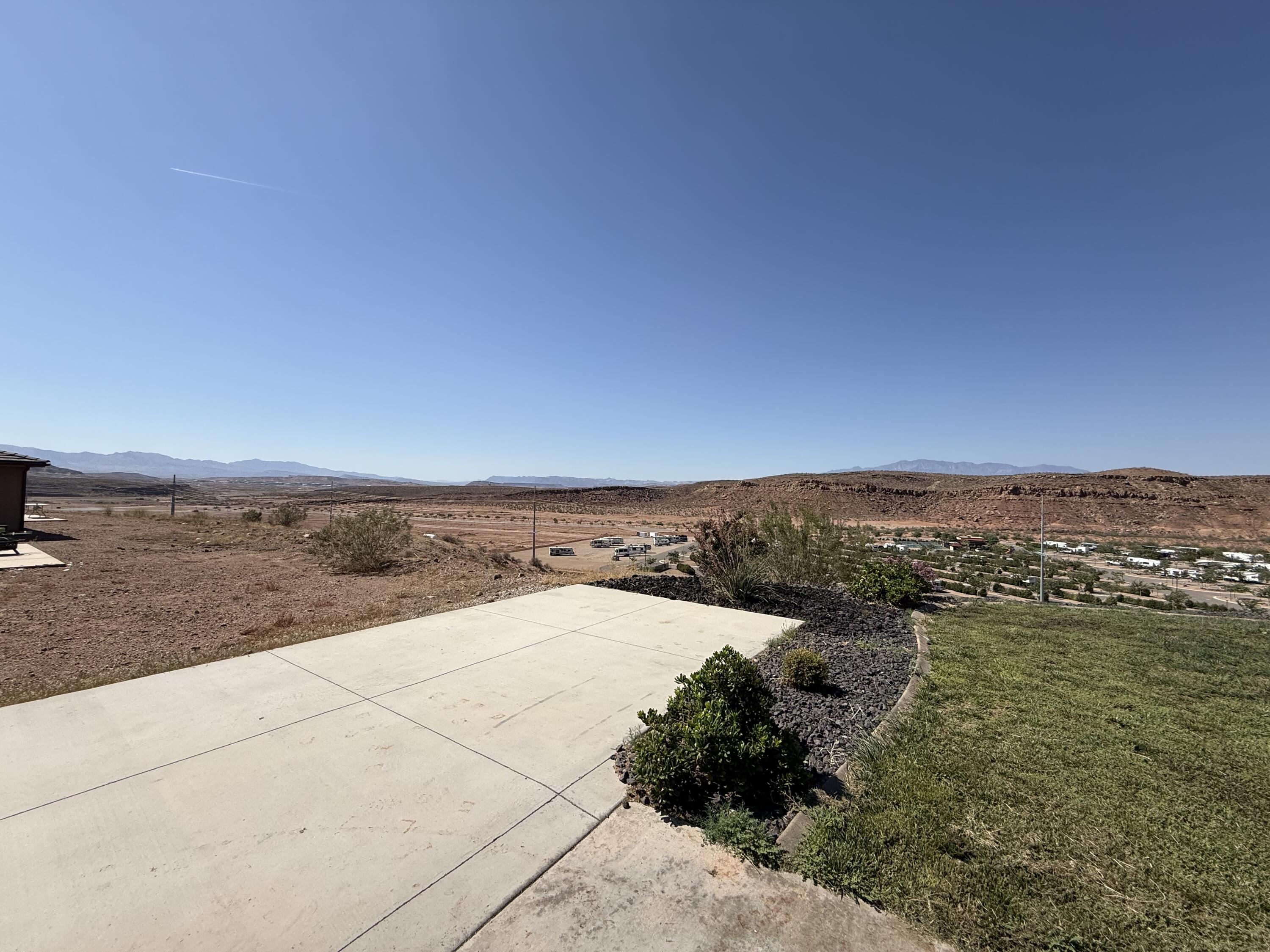 DESERT CREST - Residential