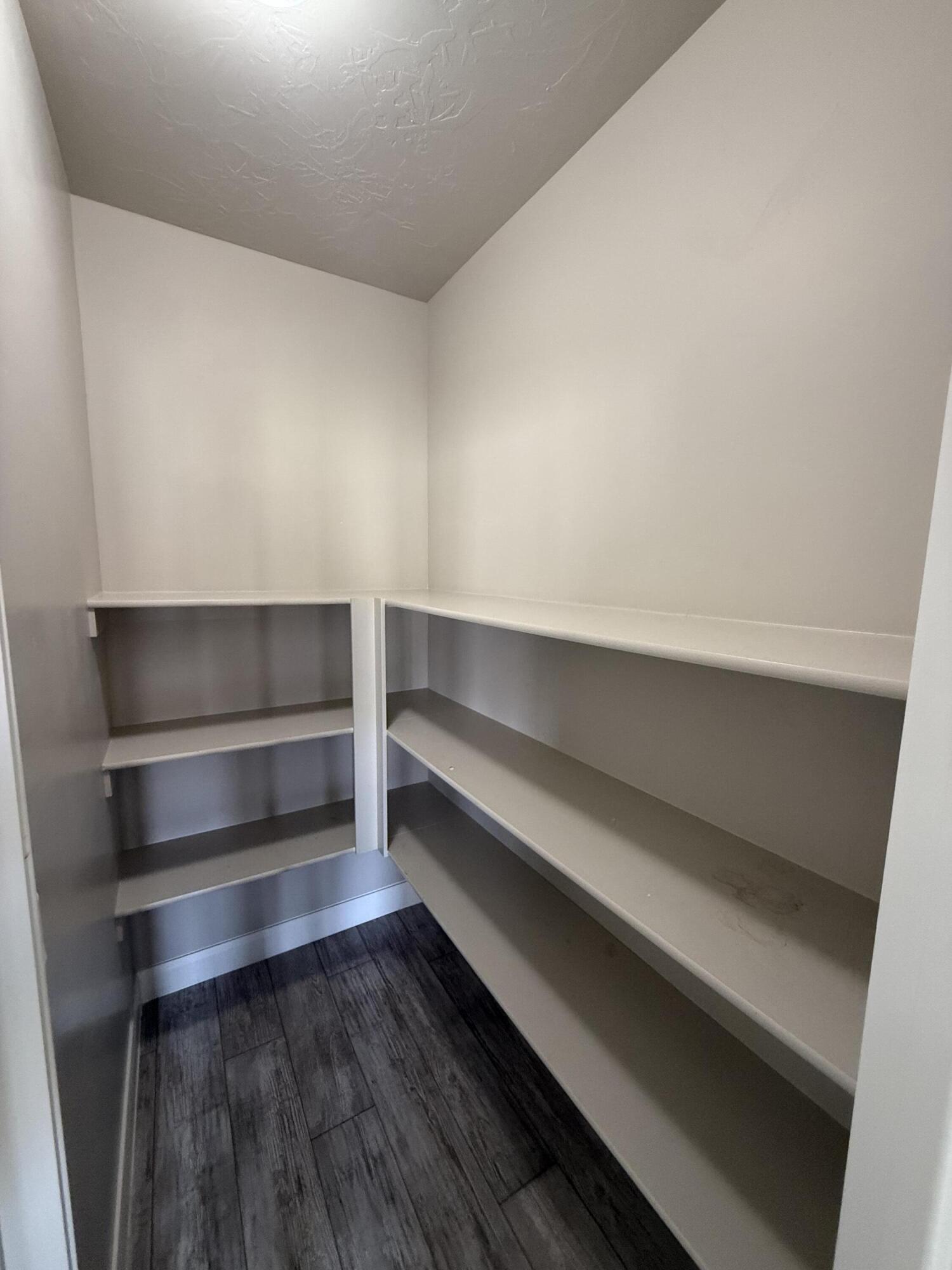 DESERT CREST - Residential