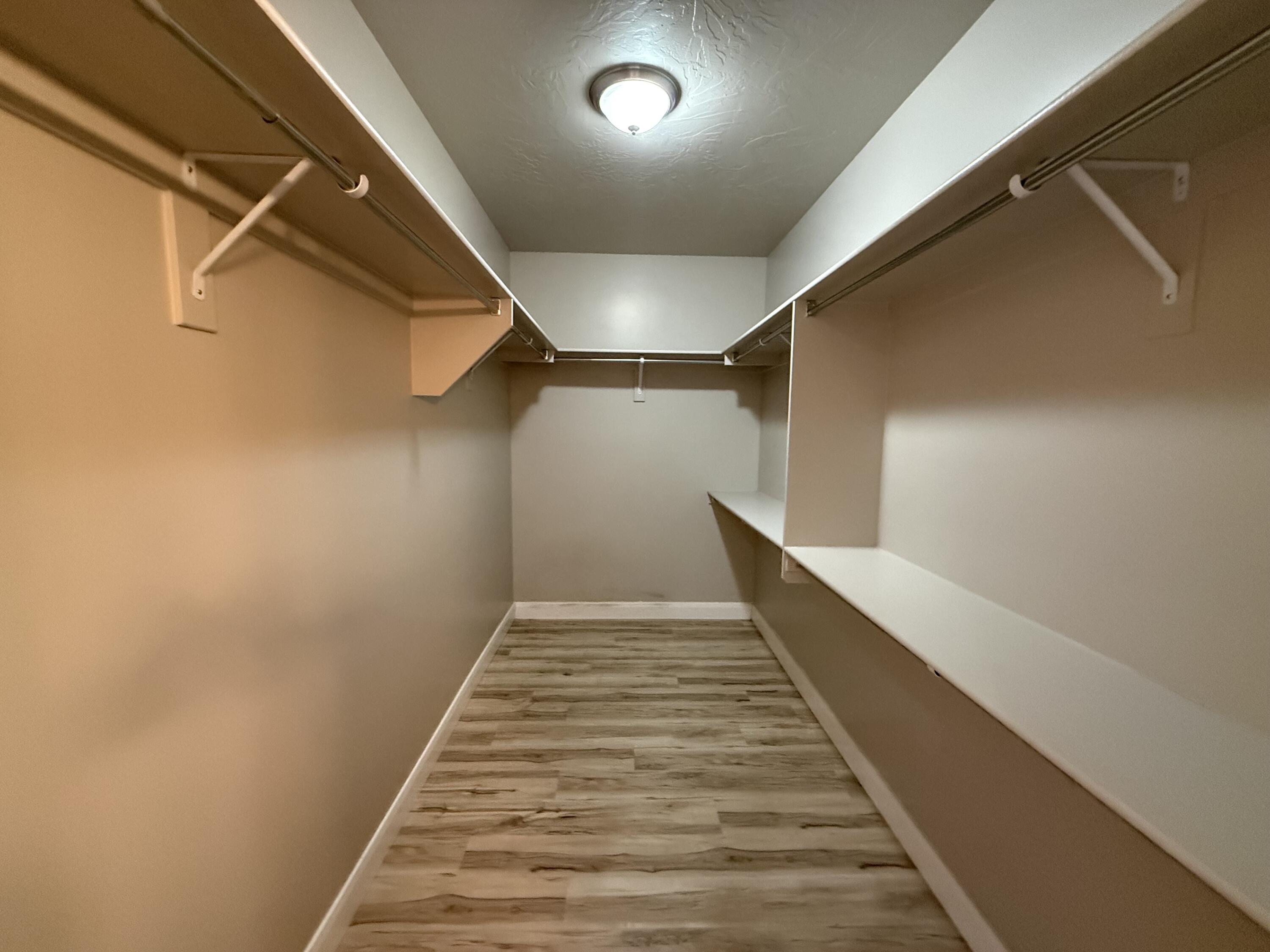 DESERT CREST - Residential