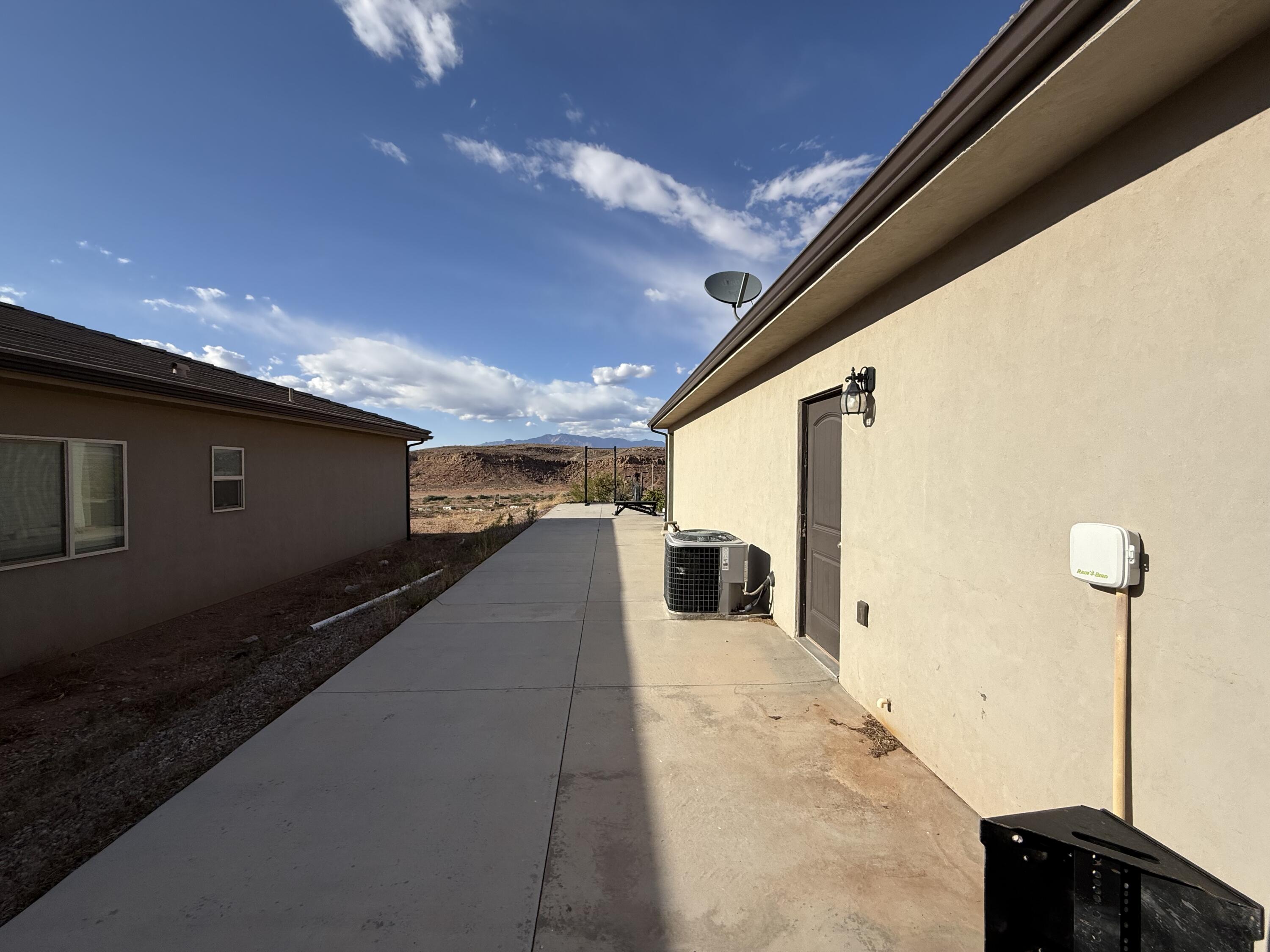 DESERT CREST - Residential