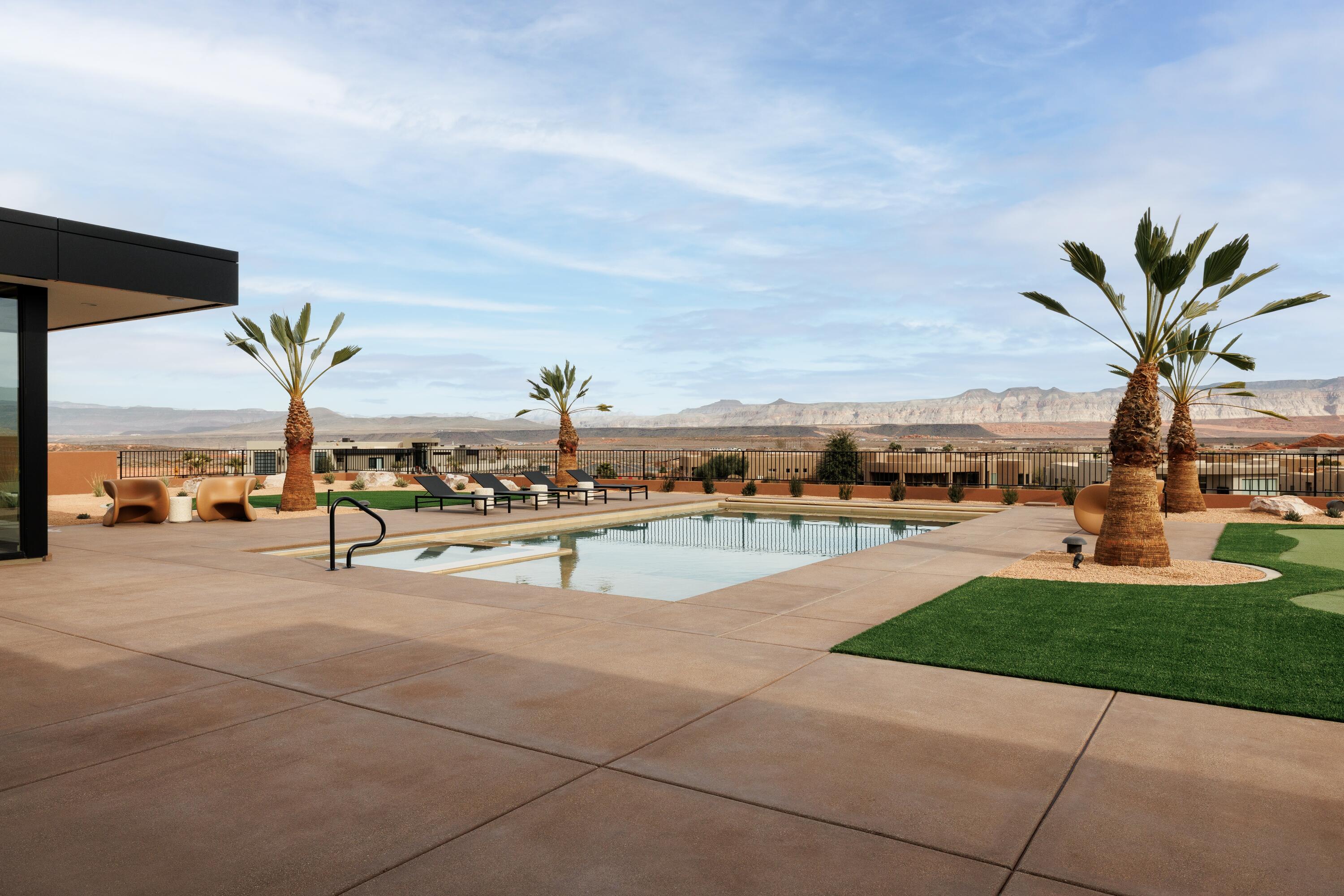 ESTATES AT SAND HOLLOW - Residential