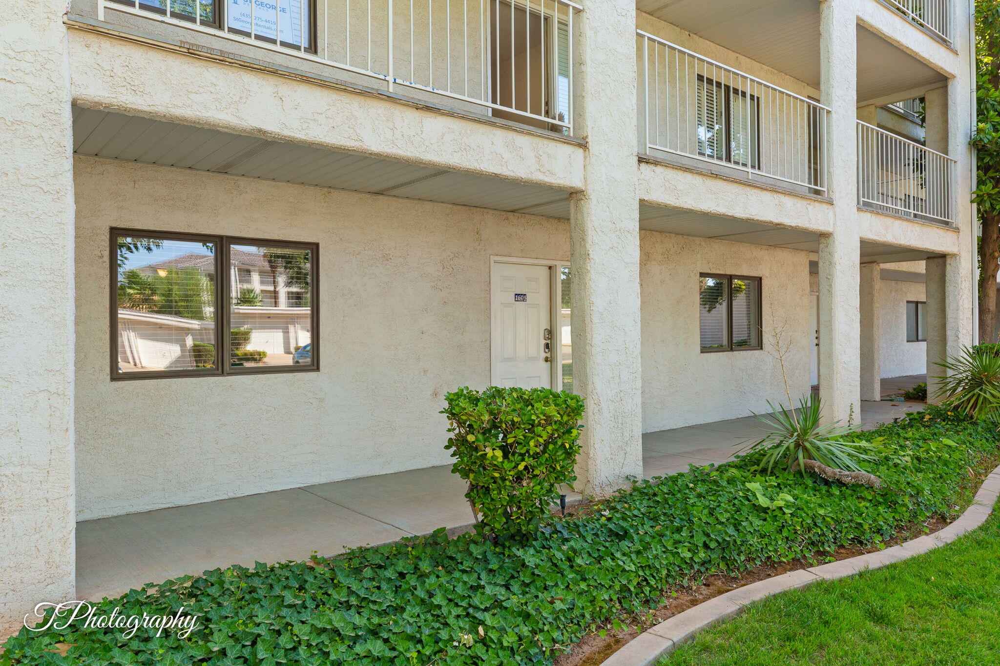 LAS PALMAS RESORT CONDOS - Residential