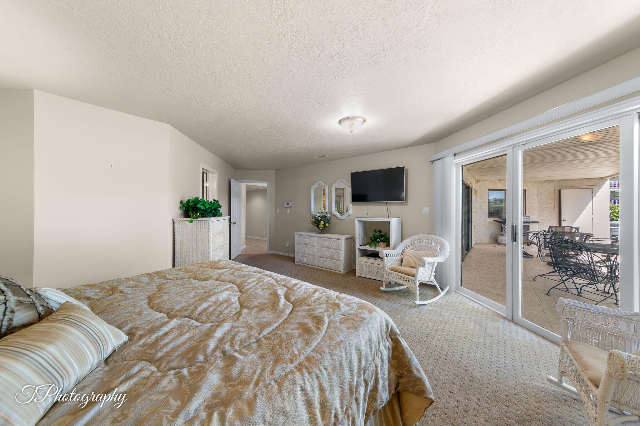 LAS PALMAS RESORT CONDOS - Residential