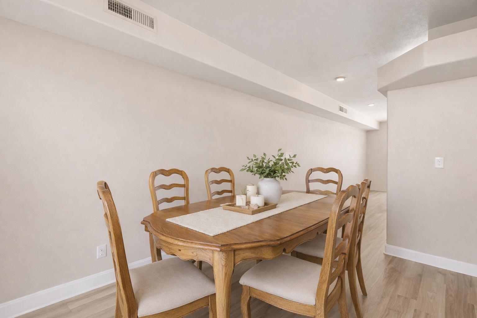 LEXINGTON HILLS TOWNHOMES - Residential