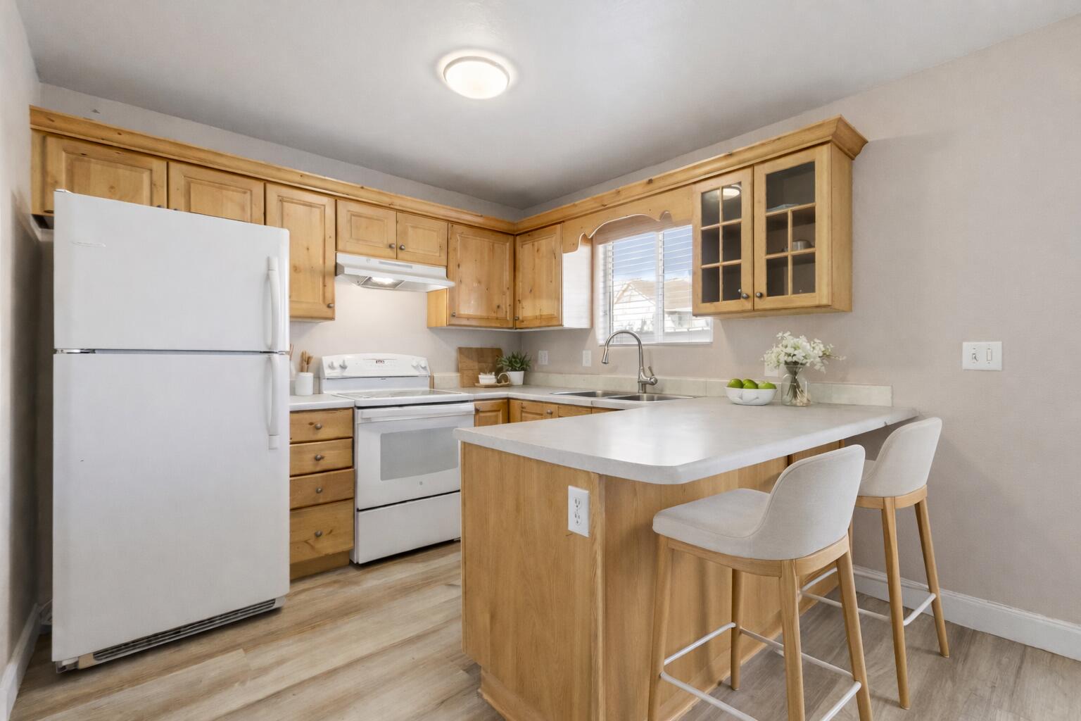 LEXINGTON HILLS TOWNHOMES - Residential