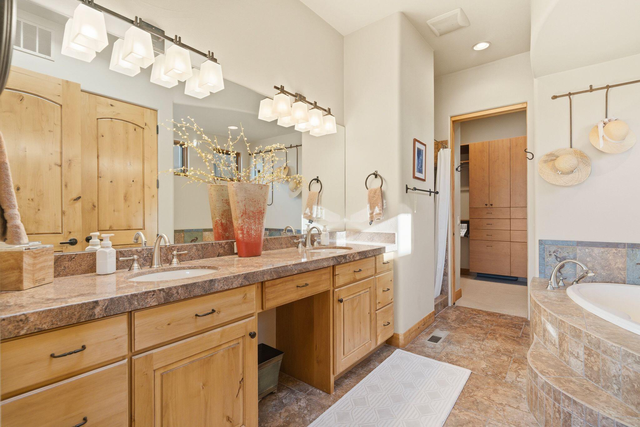 SPRINGS AT SNOW CANYON - Residential