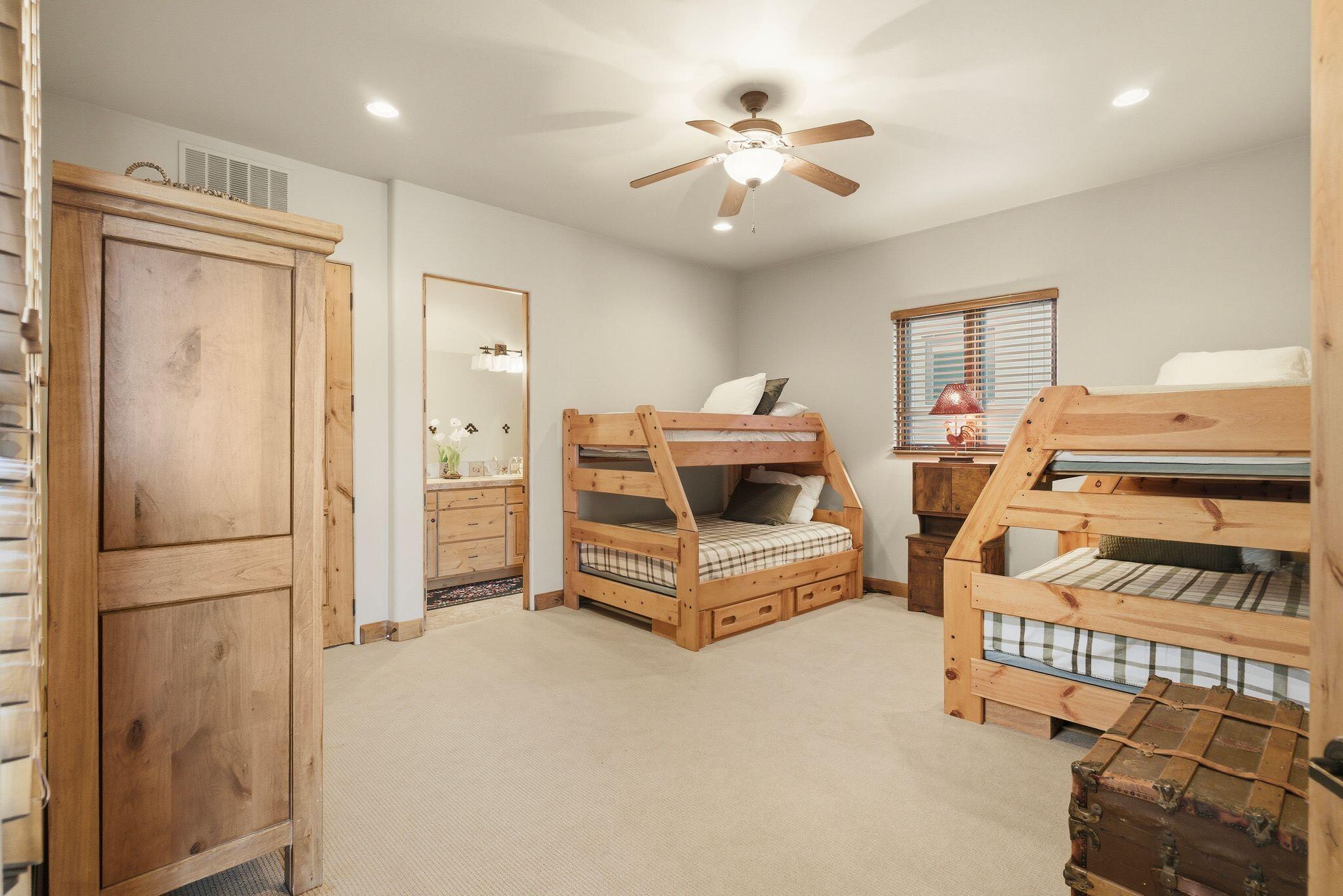 SPRINGS AT SNOW CANYON - Residential