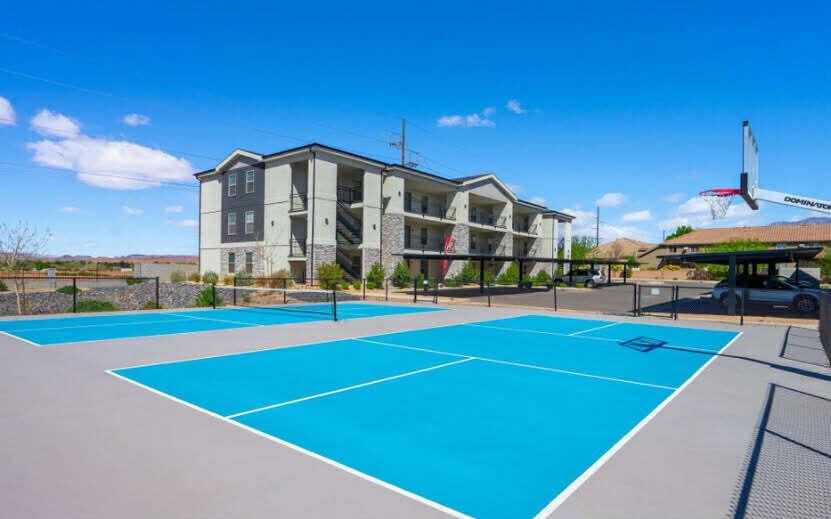 RED VISTA CONDO - Residential