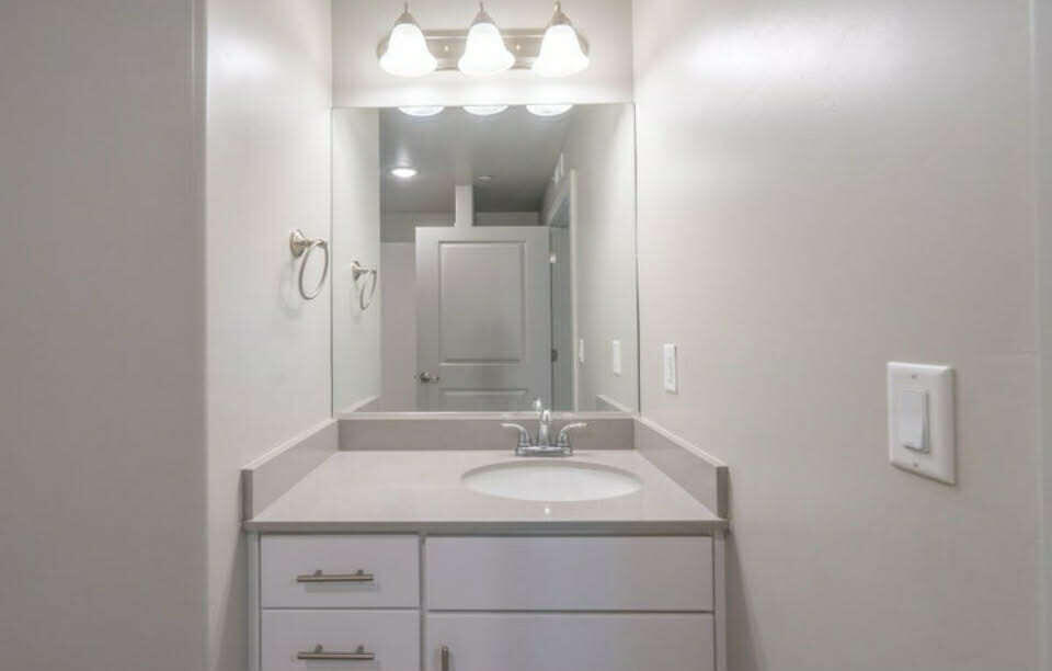 RED VISTA CONDO - Residential