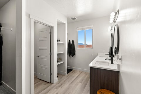 Tiny photo for 6043 S Hydrangea Way, Saint George, UT 84790 (MLS # 26-274786)