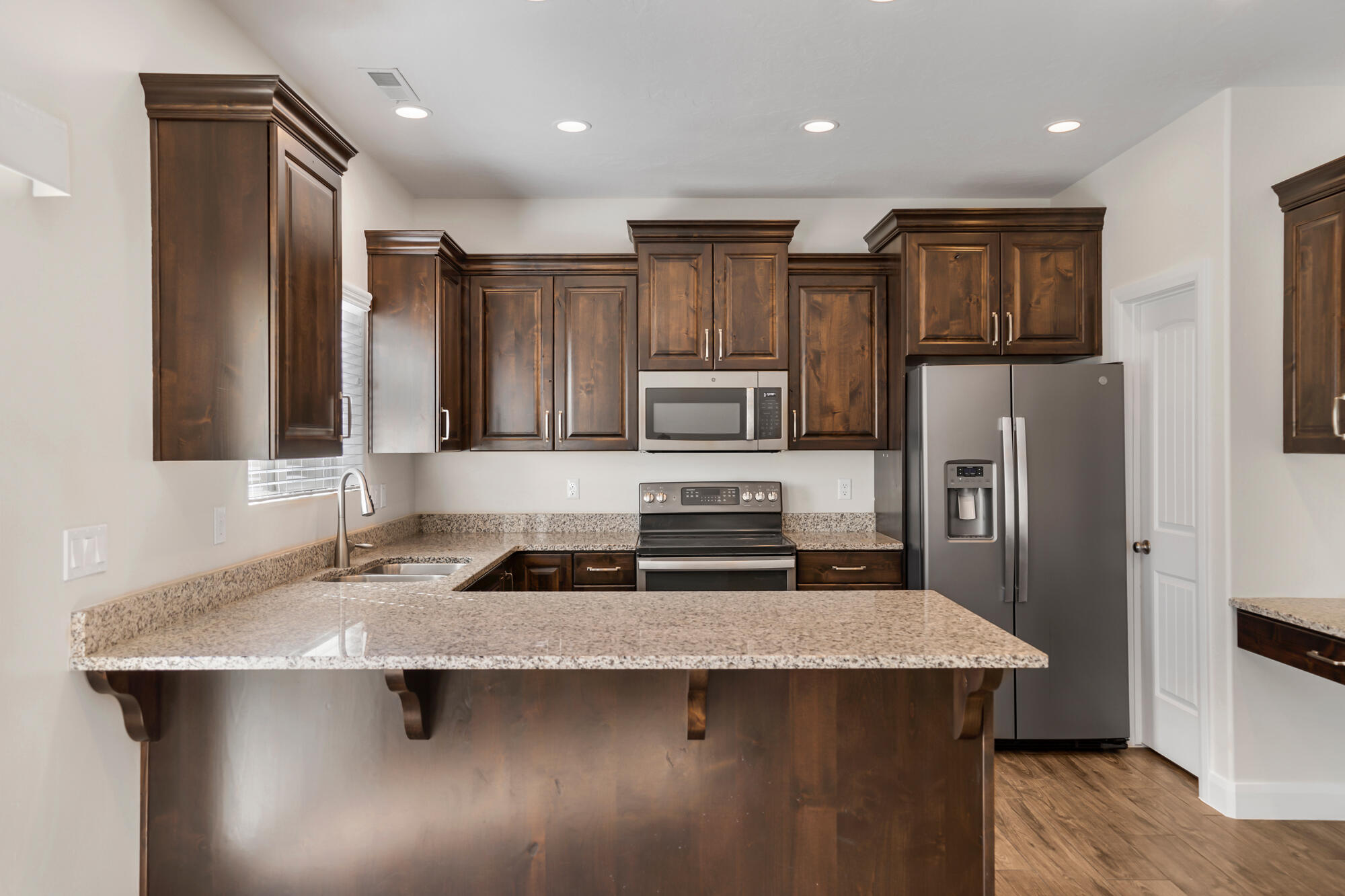 SHADOW RIDGE - Residential