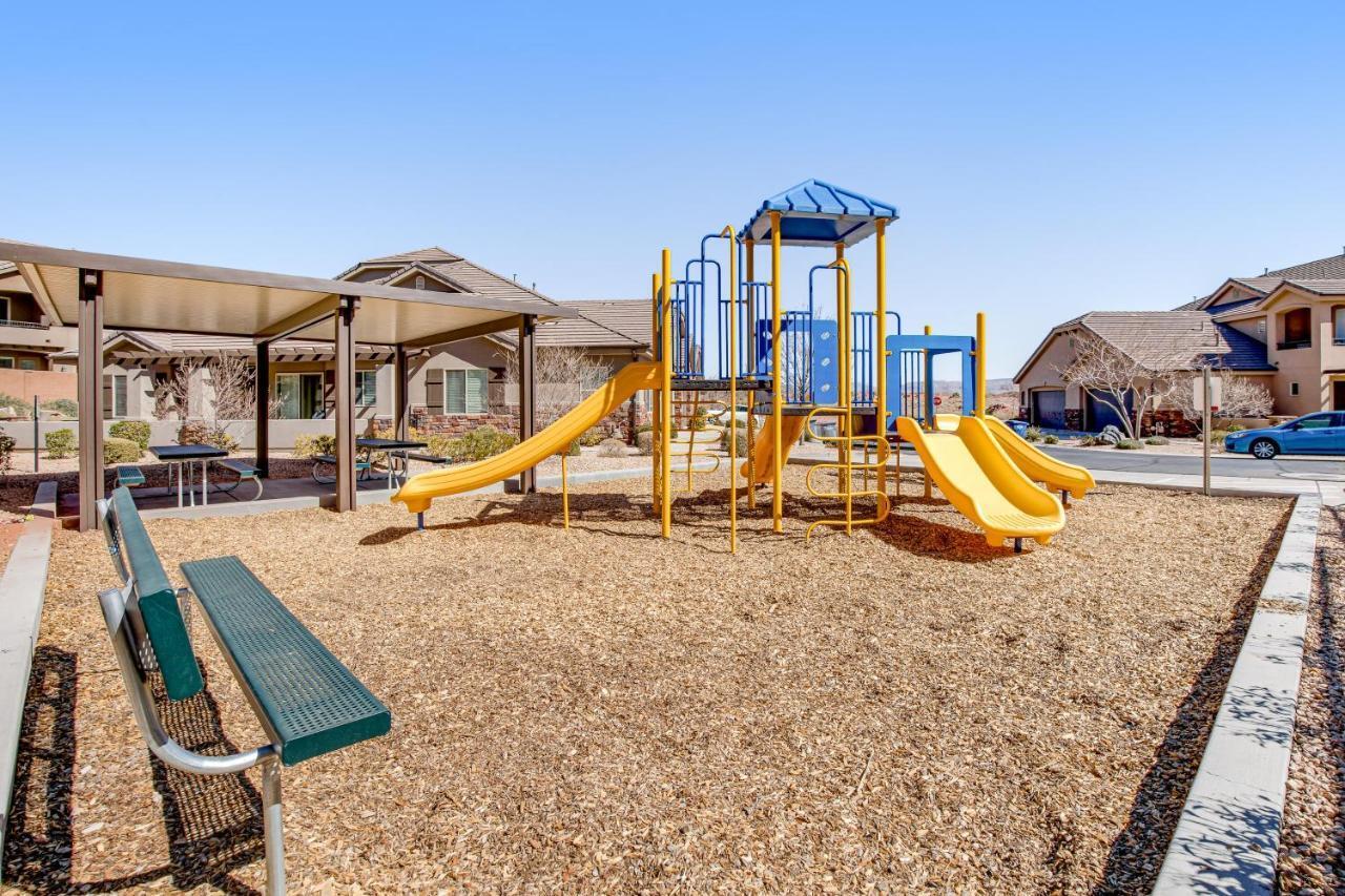 CORAL RIDGE TOWNHOMES - Residential