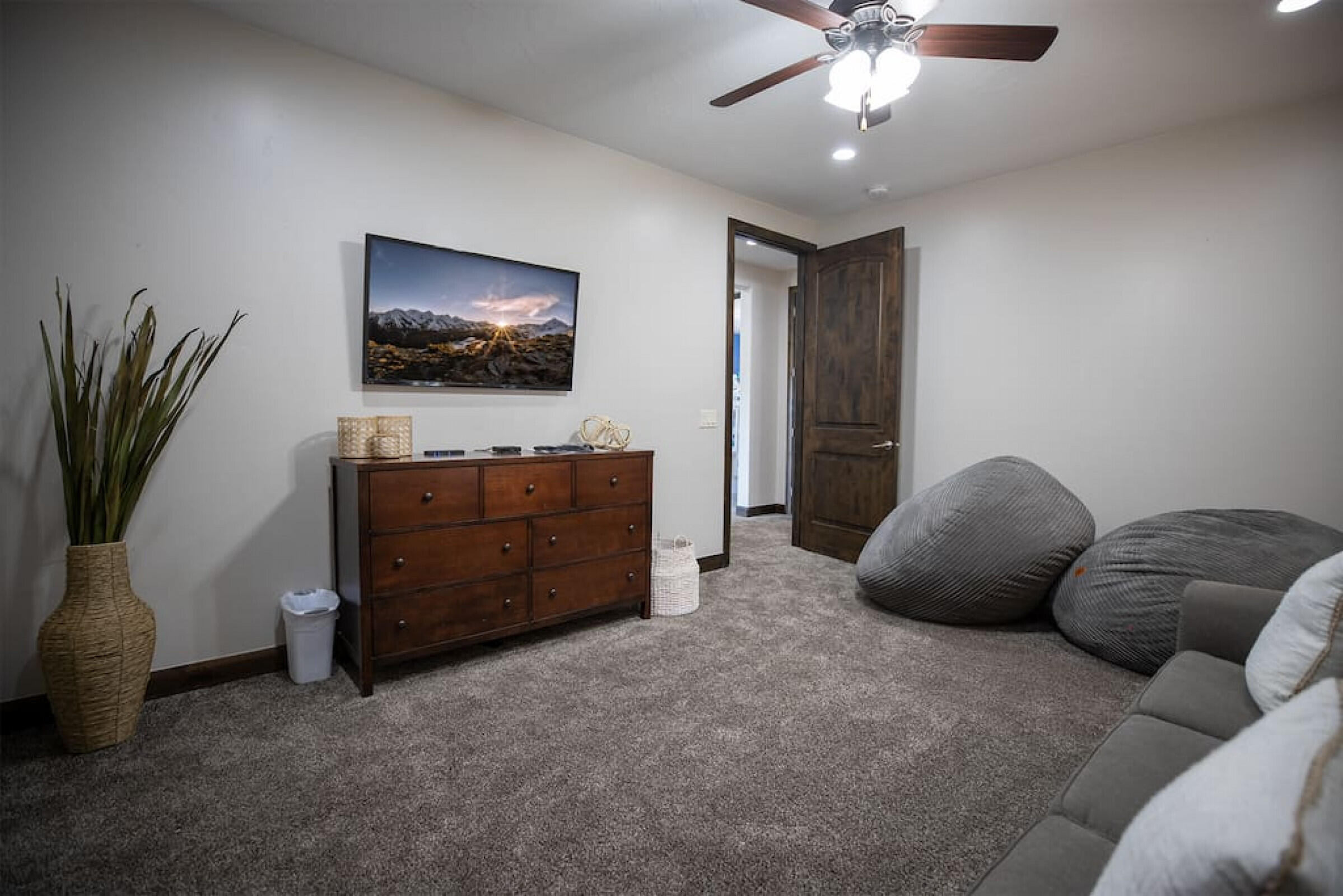 CORAL RIDGE TOWNHOMES - Residential