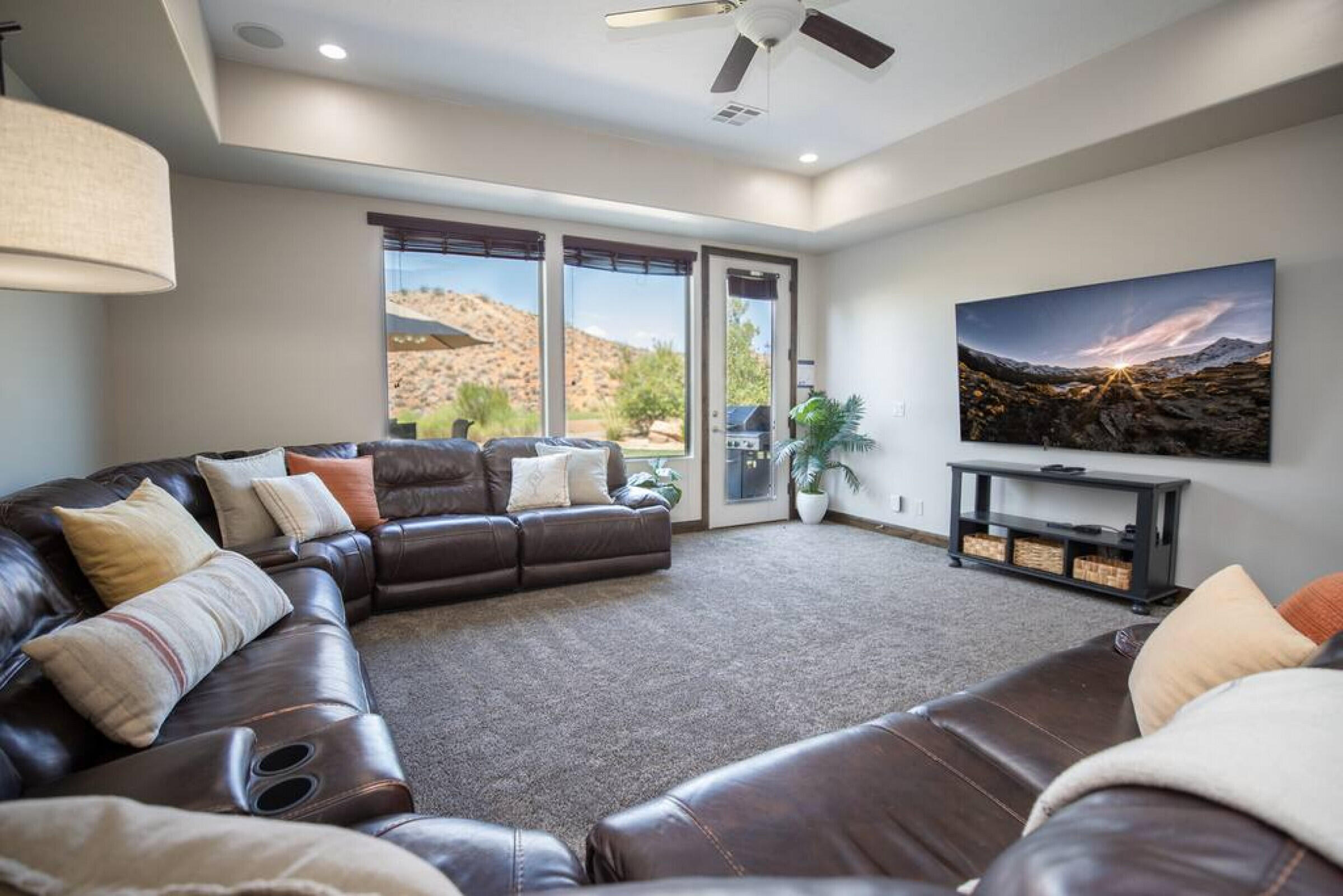 CORAL RIDGE TOWNHOMES - Residential