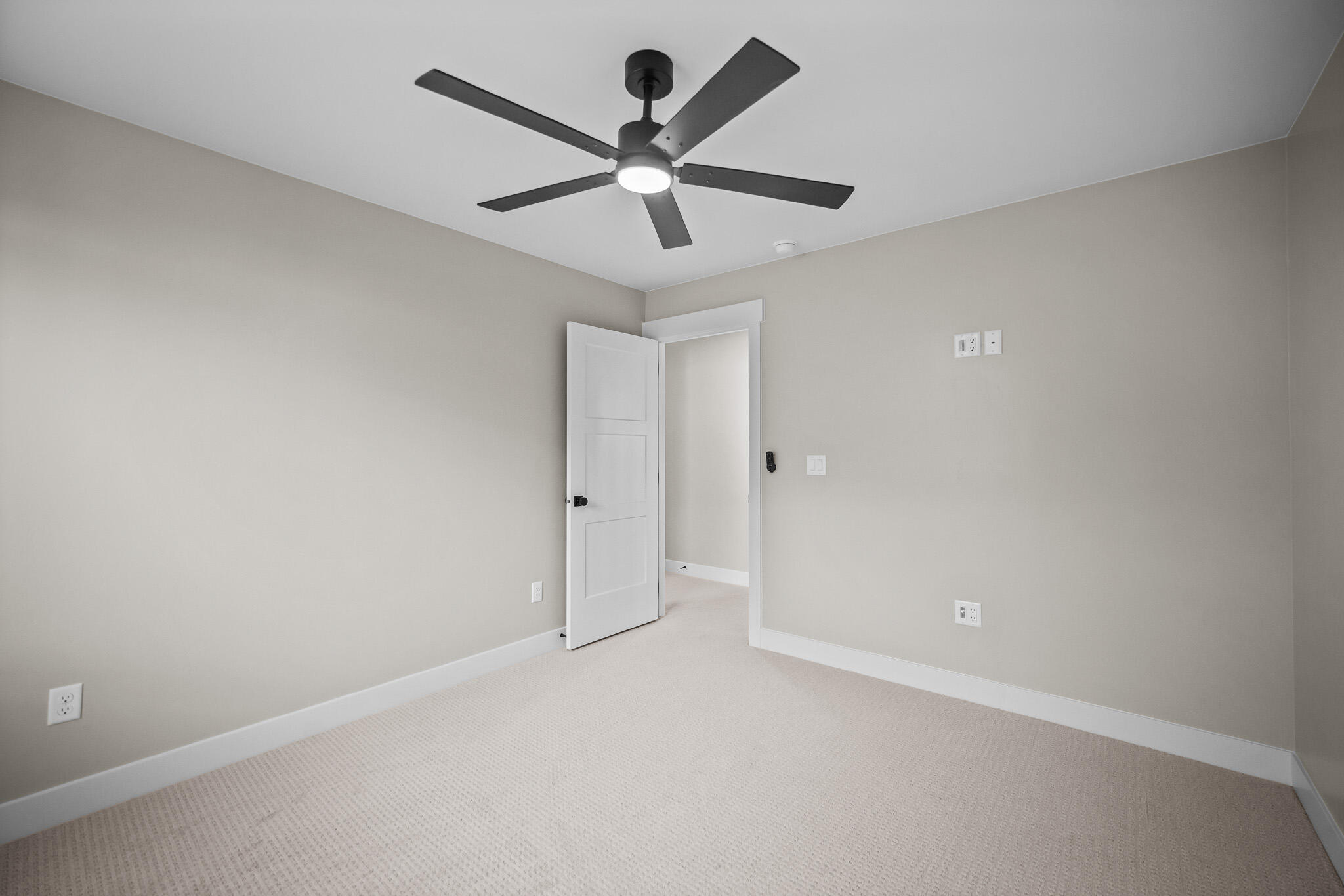 HURRICANE HOLLOW - Residential