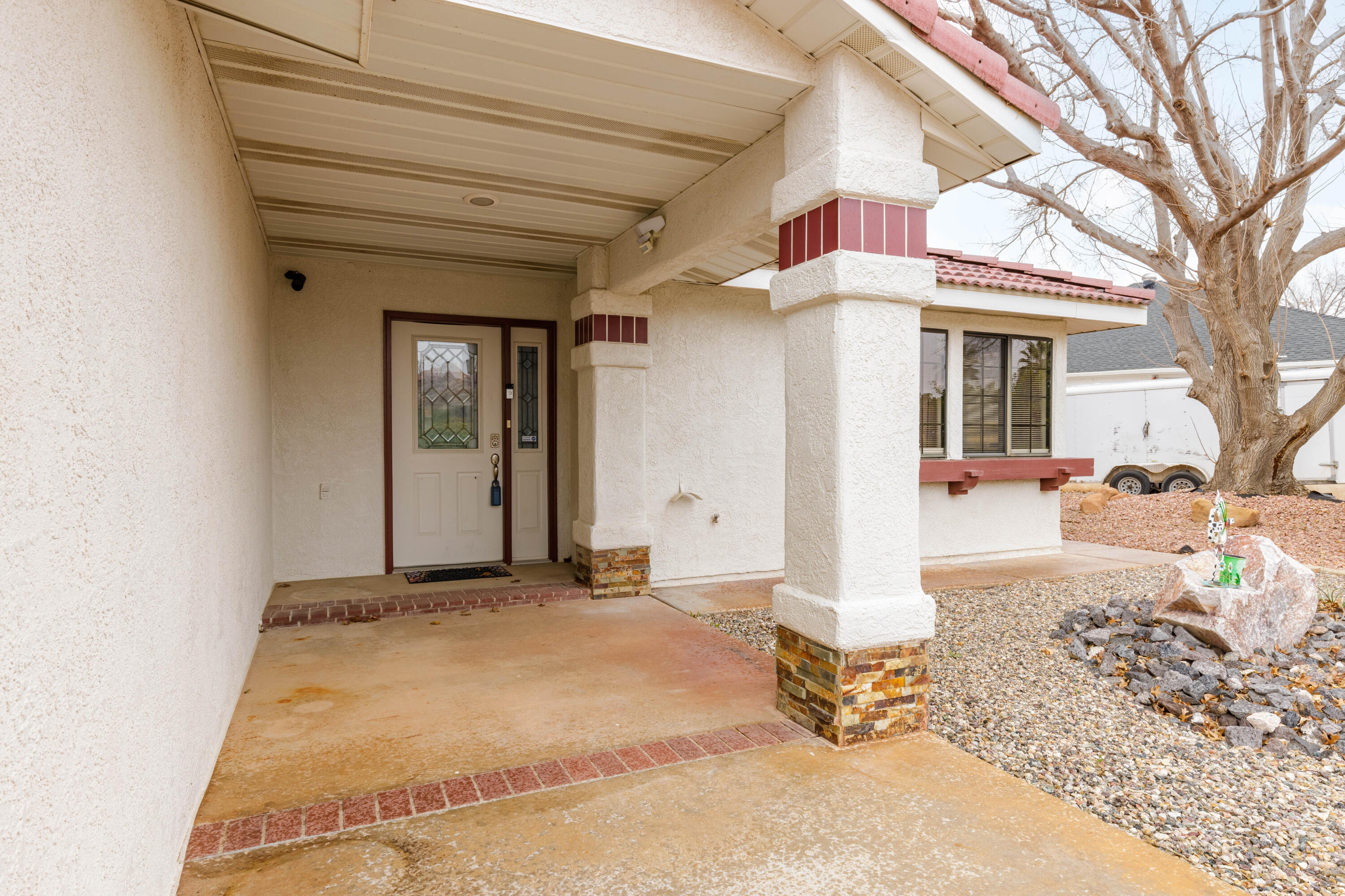 EAGLE'S LANDING - Residential