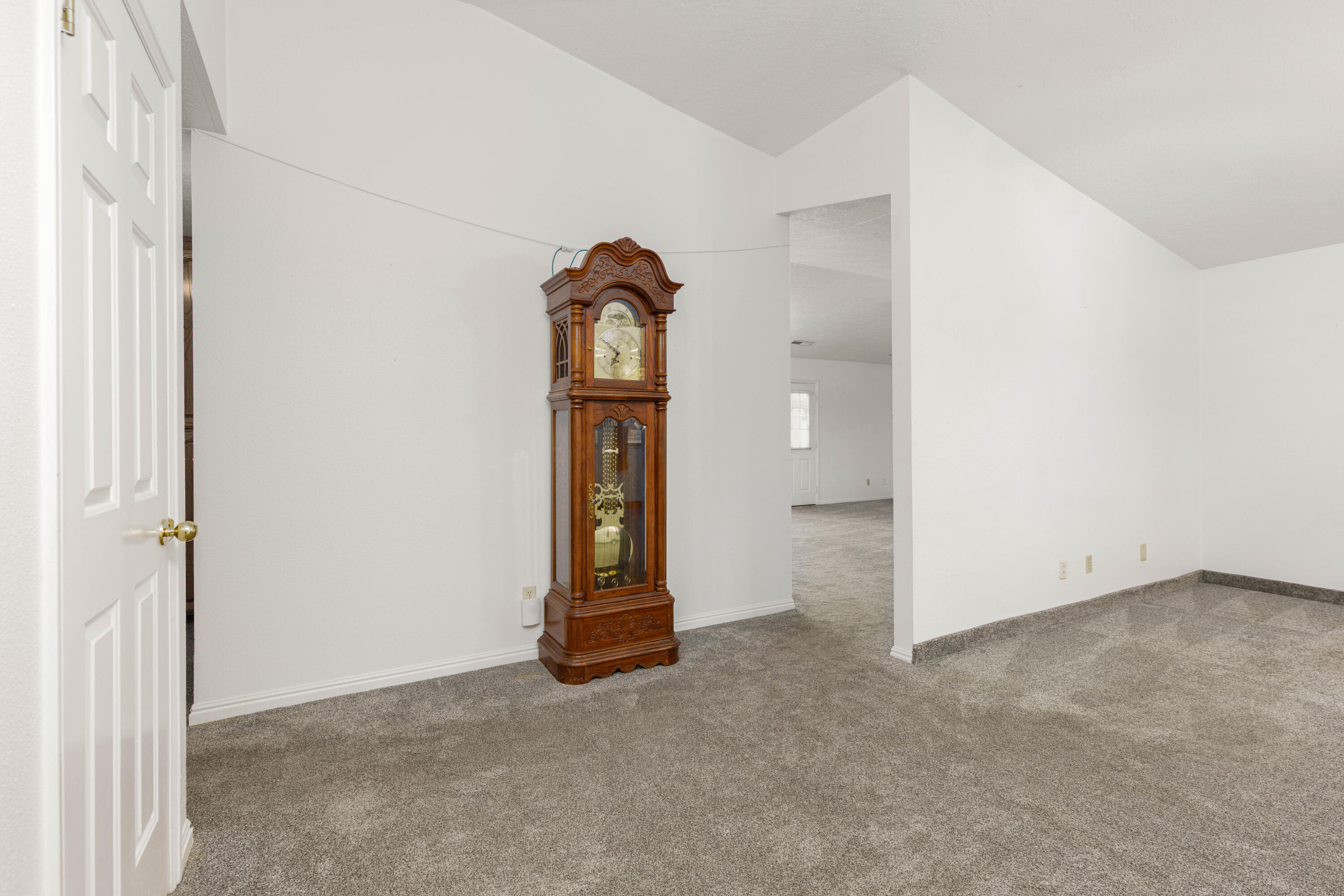 EAGLE'S LANDING - Residential