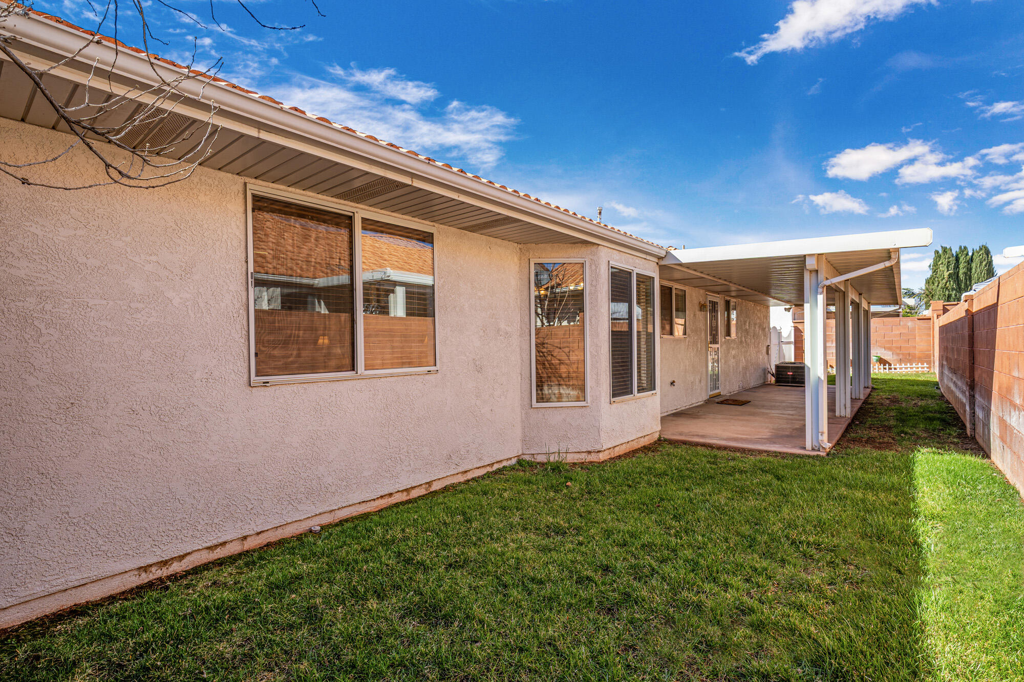 SUNCREST TOWNHOMES - Residential