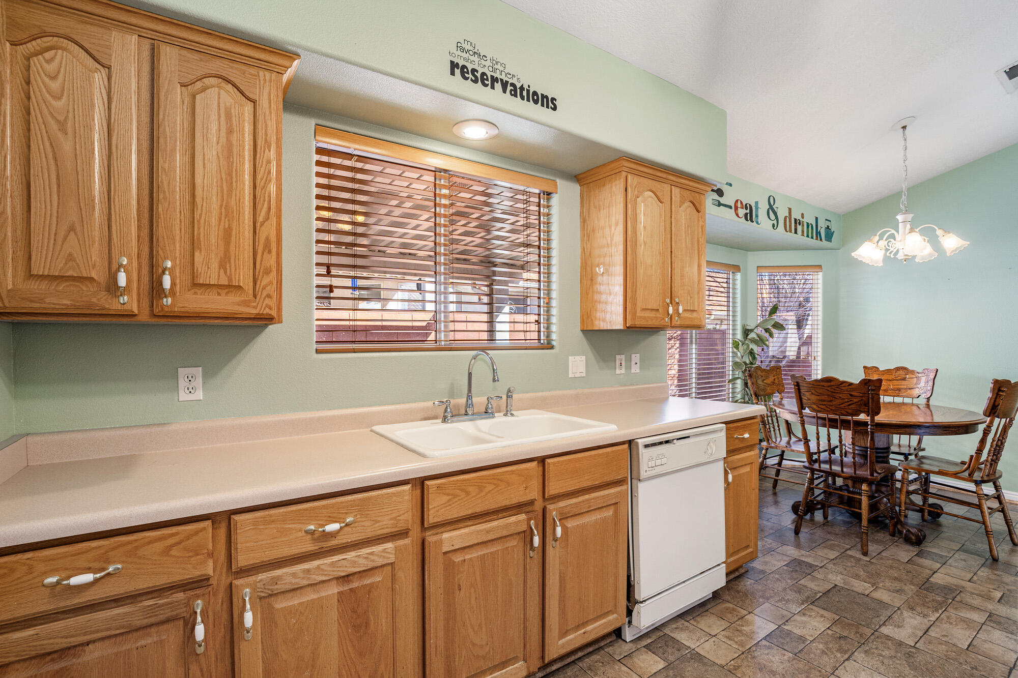 SUNCREST TOWNHOMES - Residential