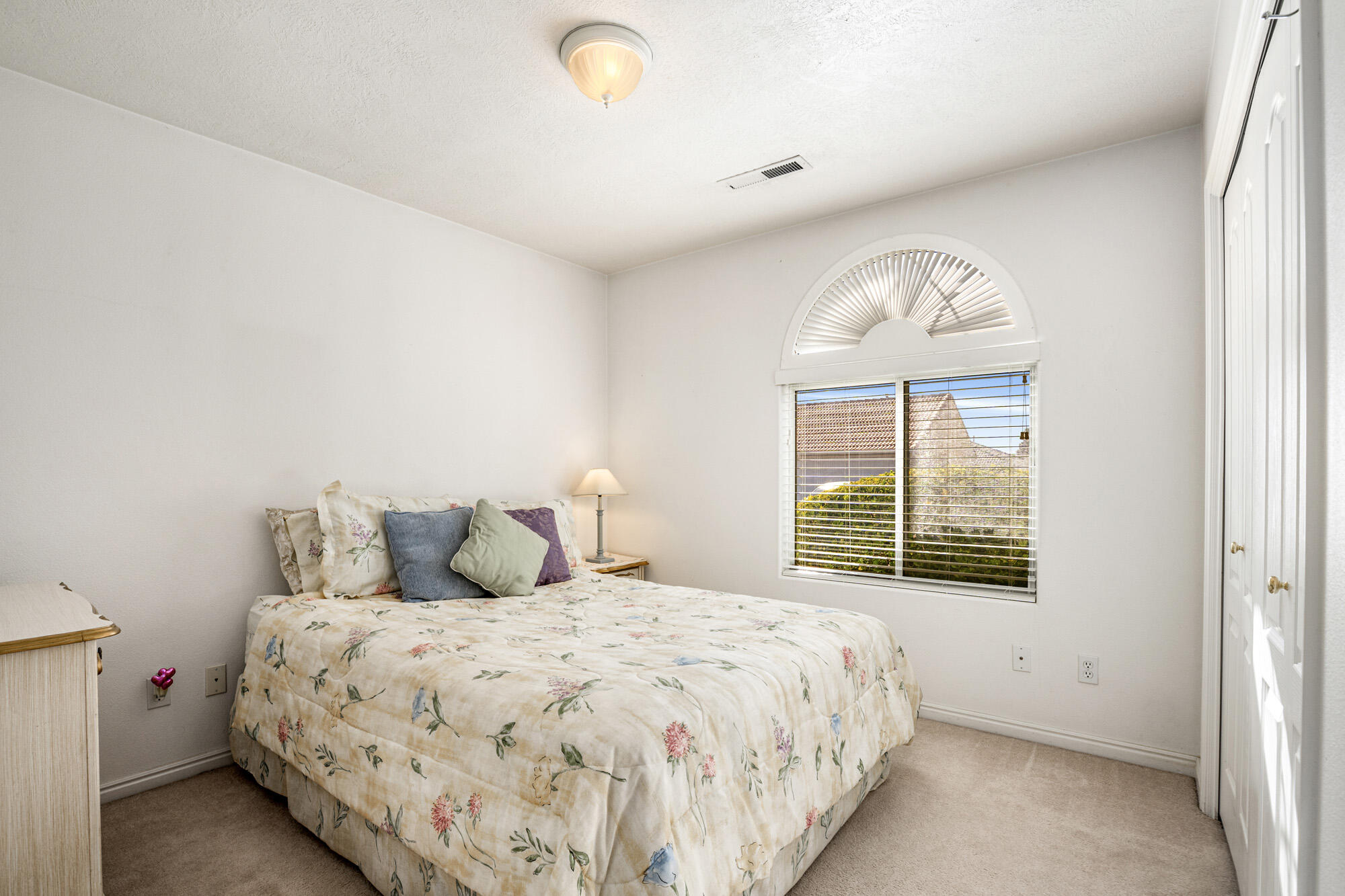 SUNCREST TOWNHOMES - Residential