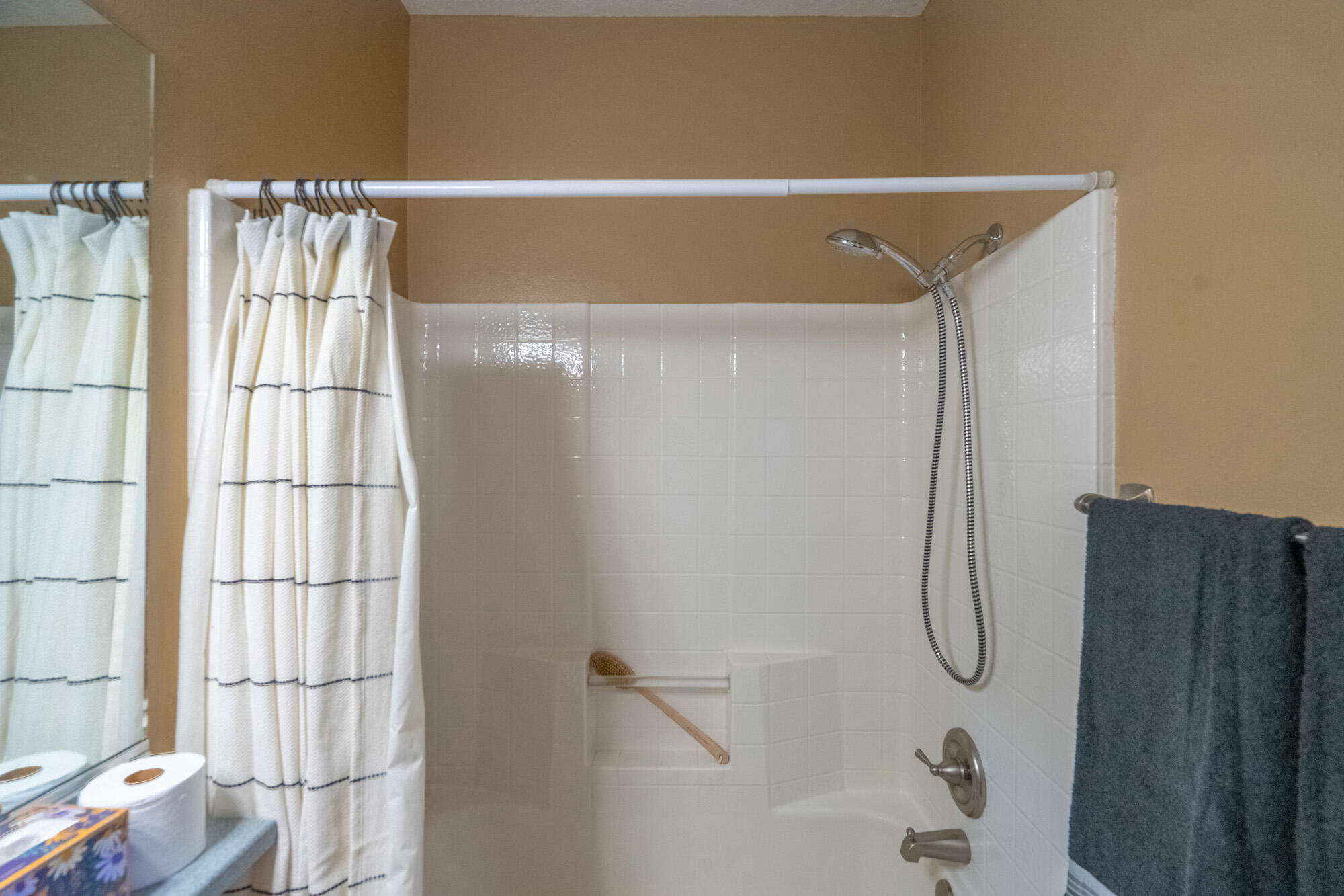 HEIGHTS WEST - Residential