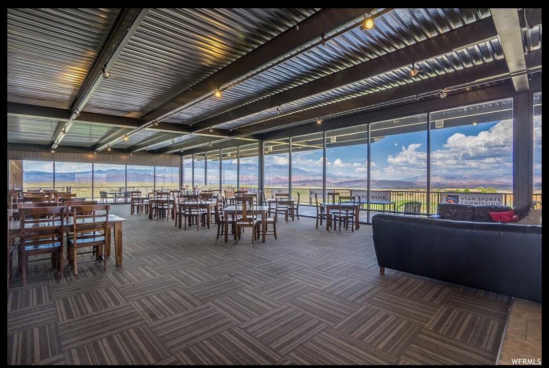 VILLAS AT SAND HOLLOW - Residential