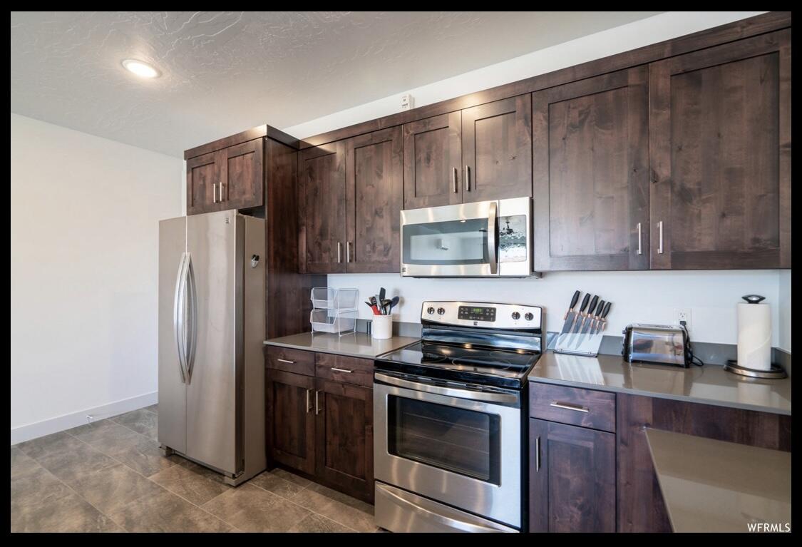 VILLAS AT SAND HOLLOW - Residential