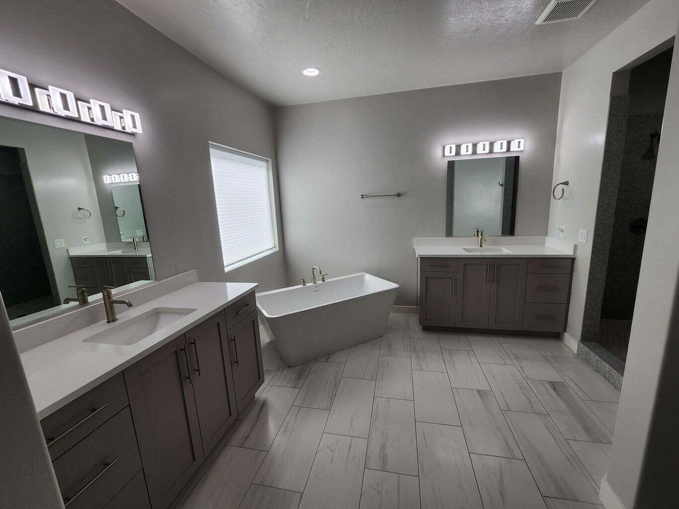 SAGE CANYON - Residential