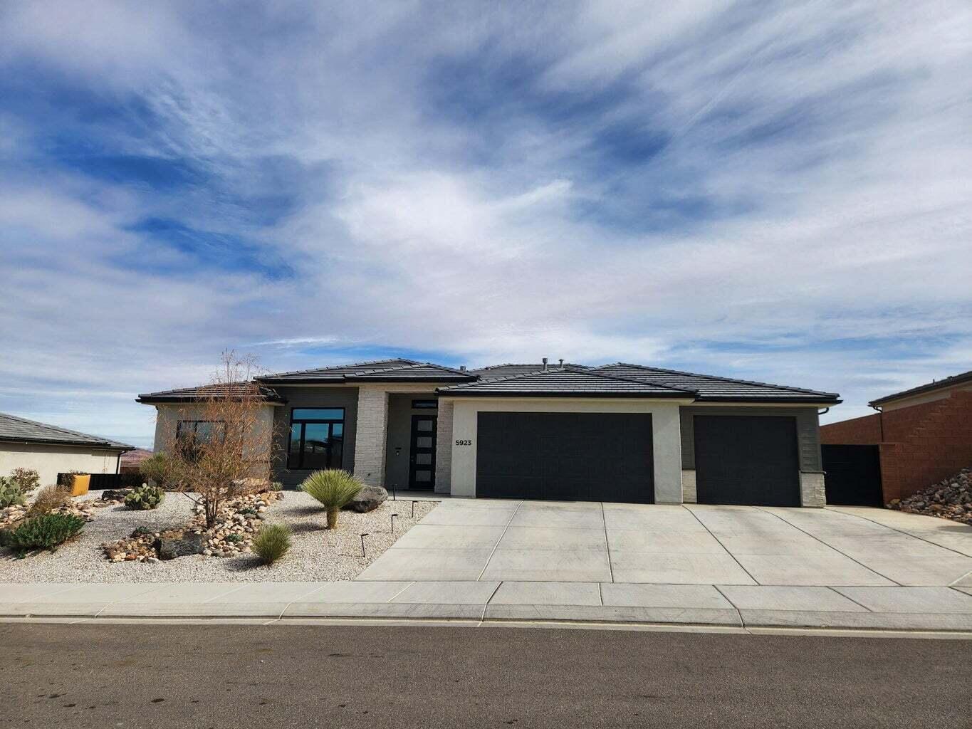 SAGE CANYON - Residential