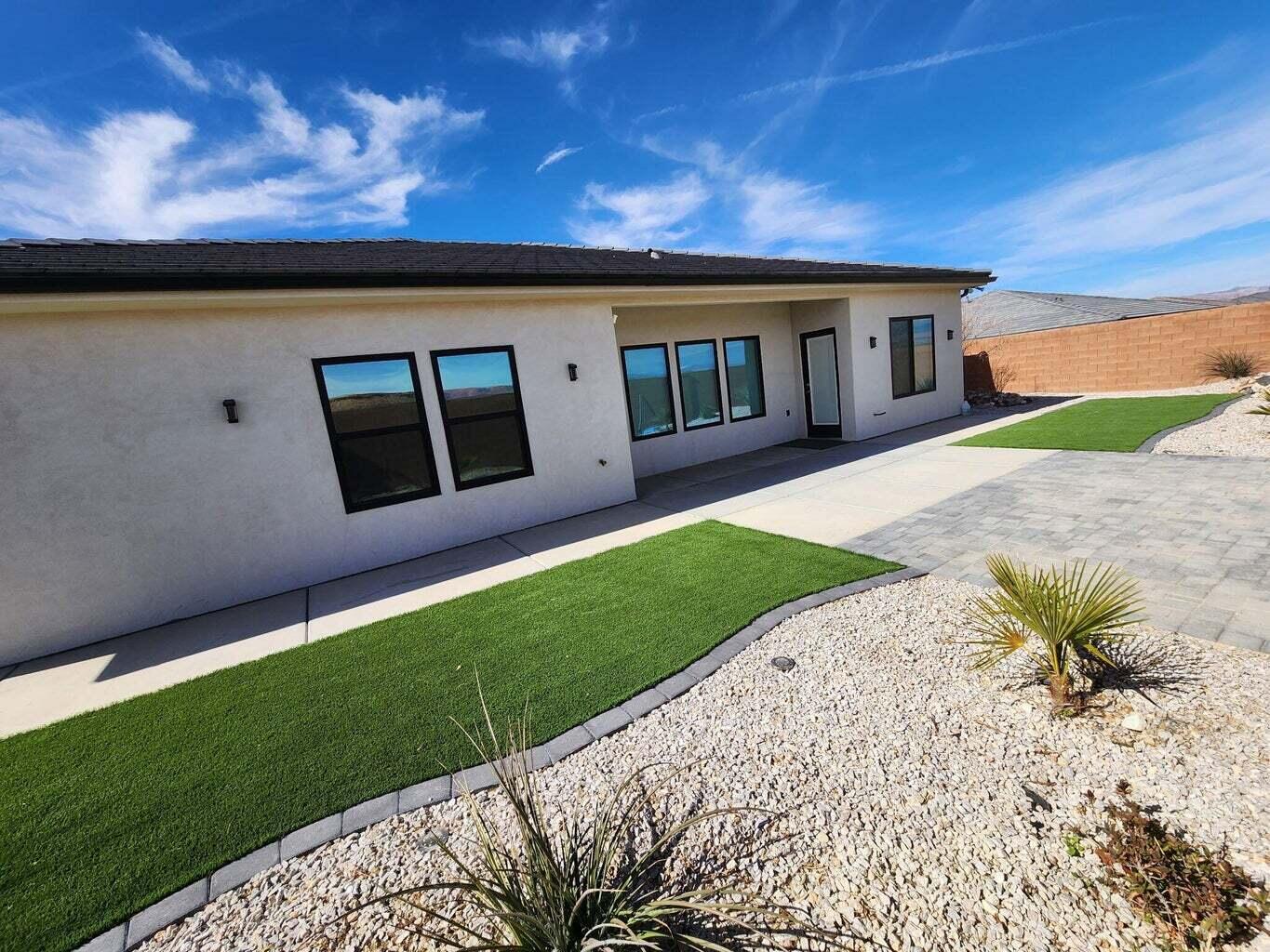 SAGE CANYON - Residential