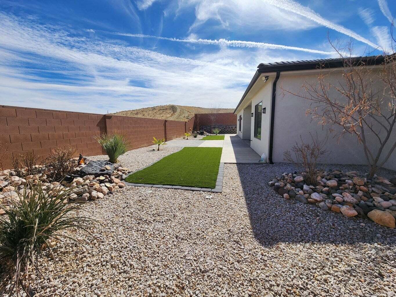 SAGE CANYON - Residential