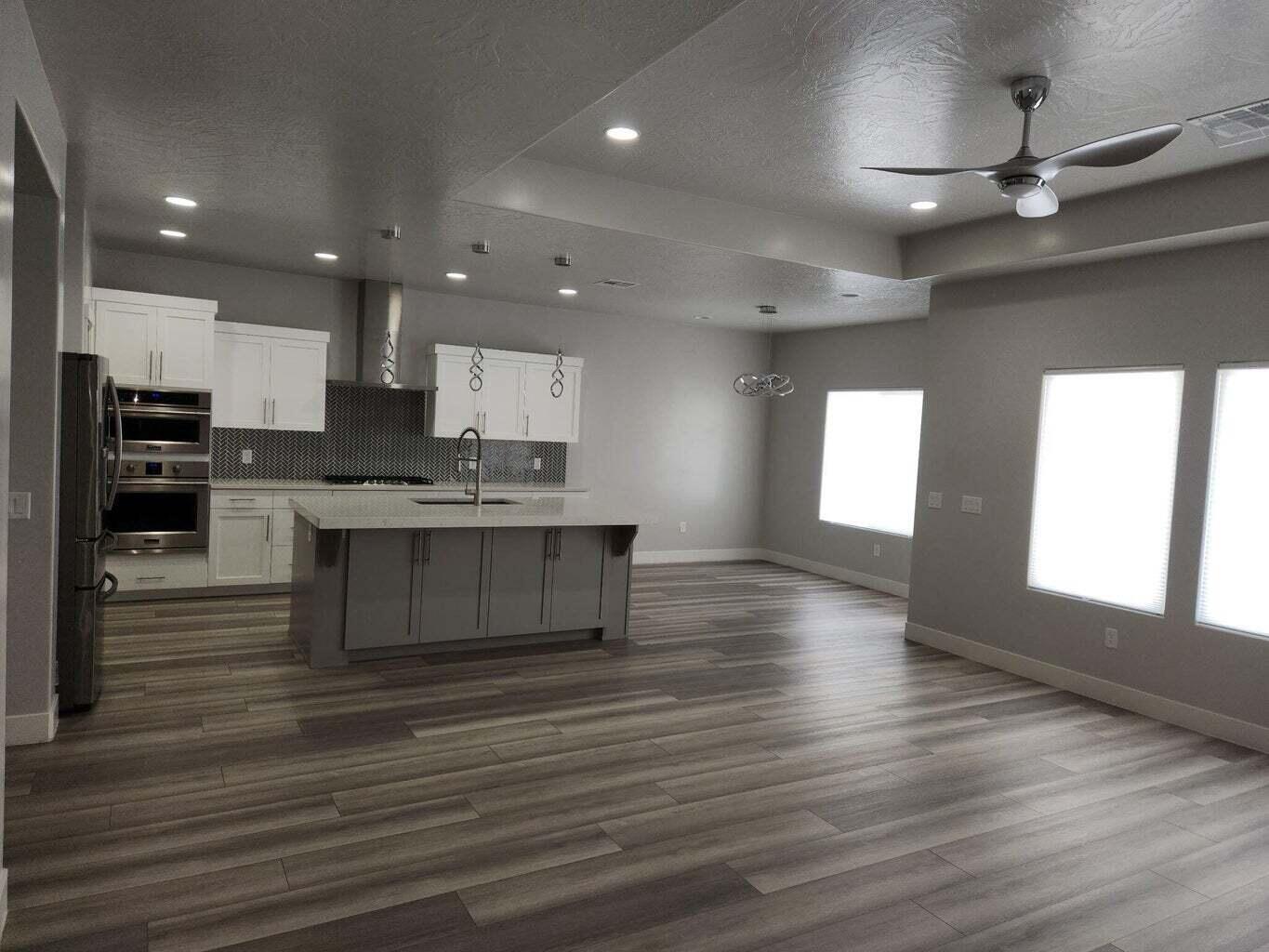 SAGE CANYON - Residential