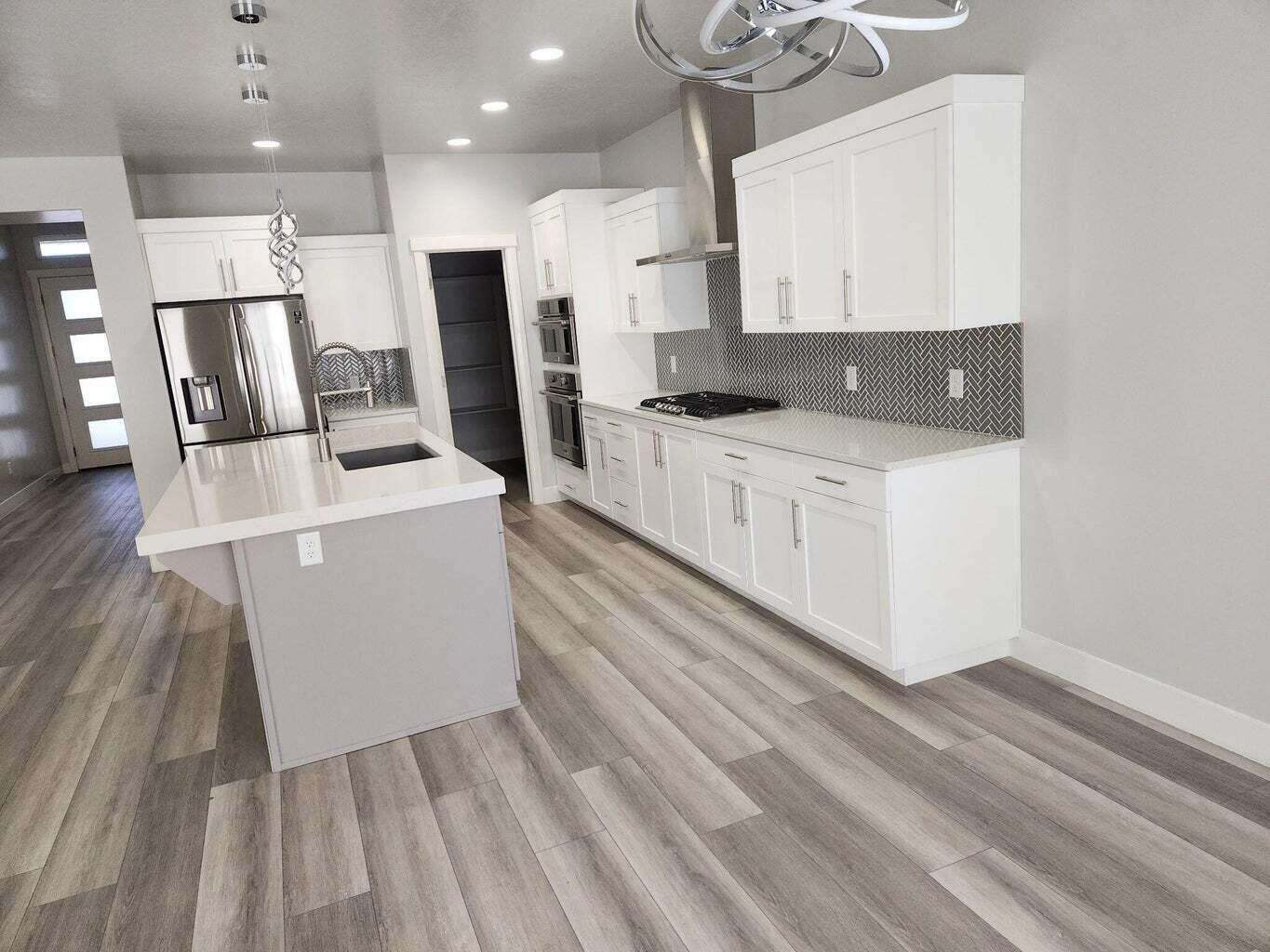 SAGE CANYON - Residential