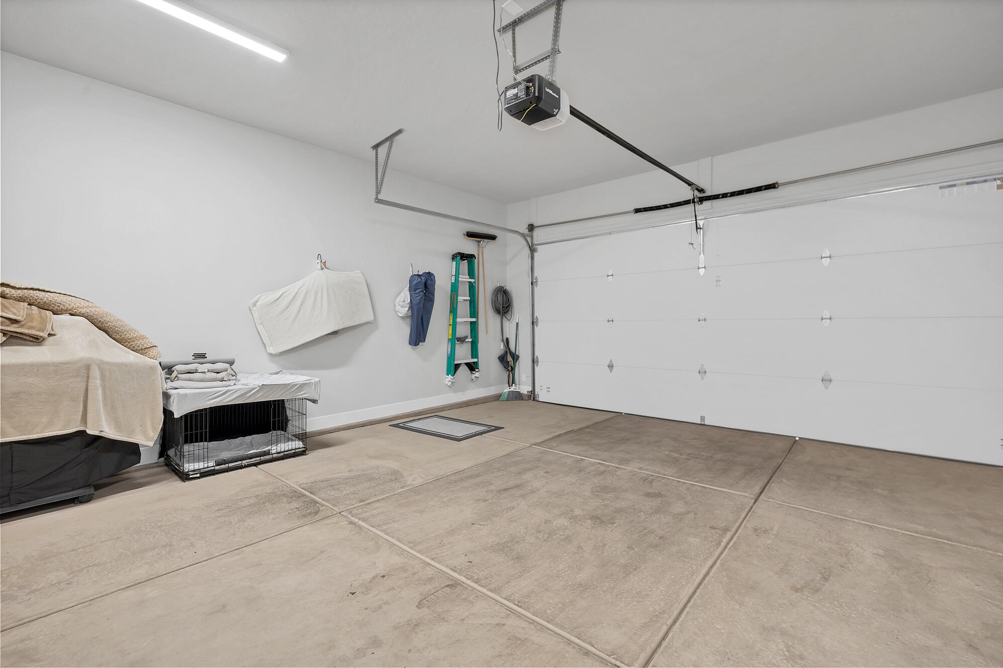 VILLAS AT SUN RIVER - Residential