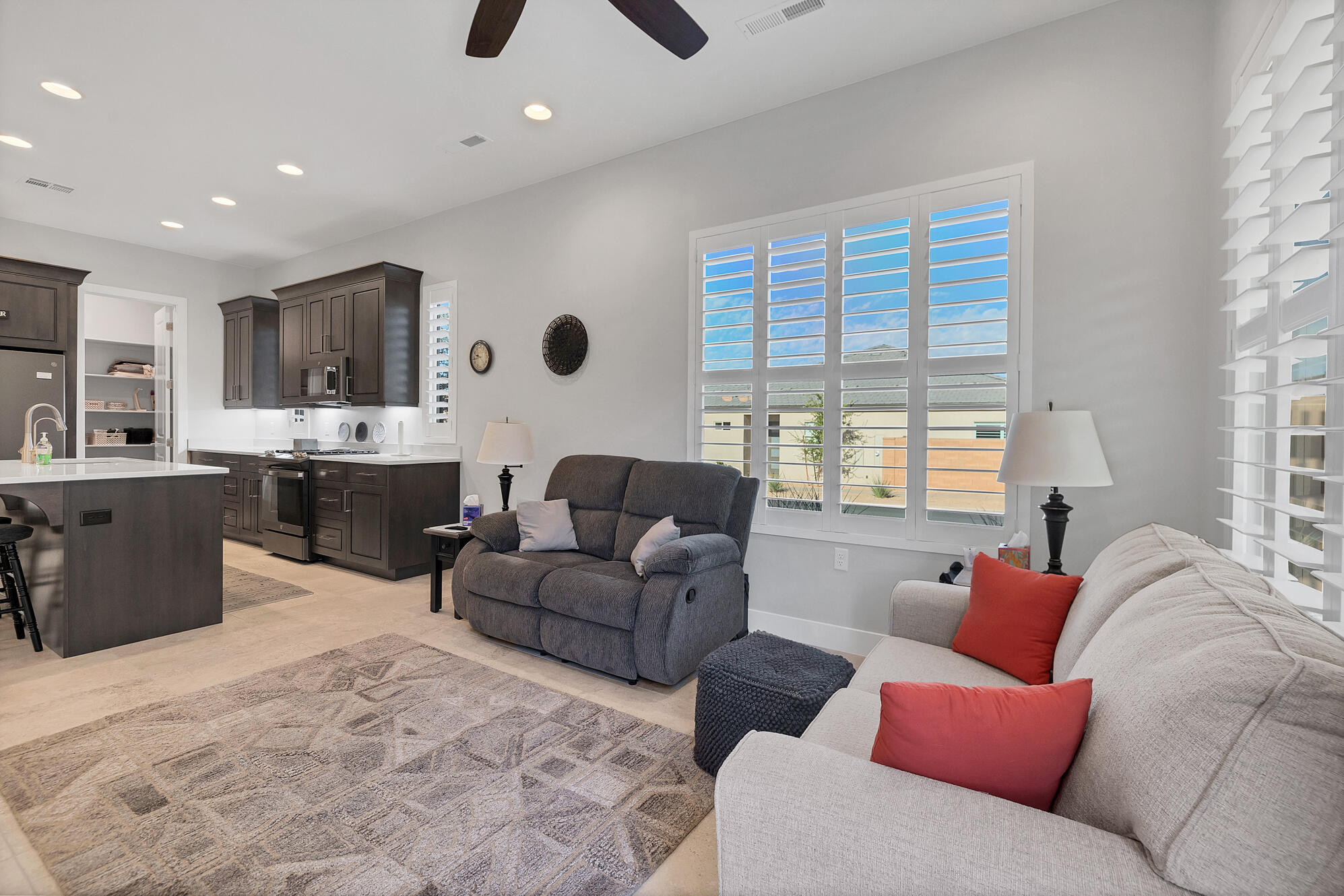 VILLAS AT SUN RIVER - Residential