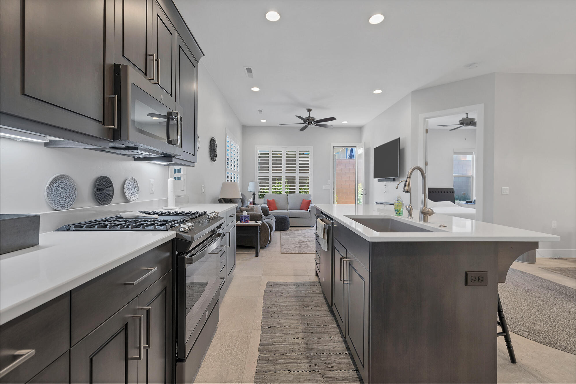 VILLAS AT SUN RIVER - Residential