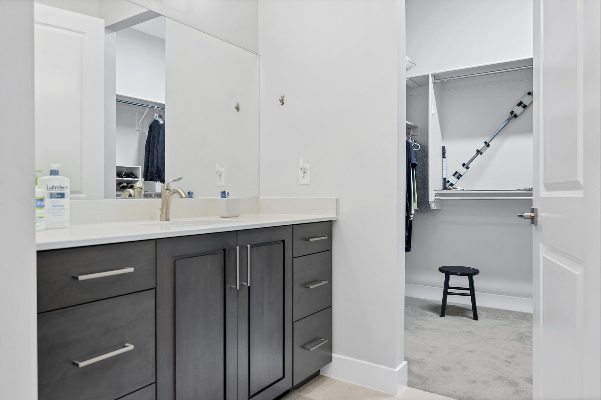 VILLAS AT SUN RIVER - Residential