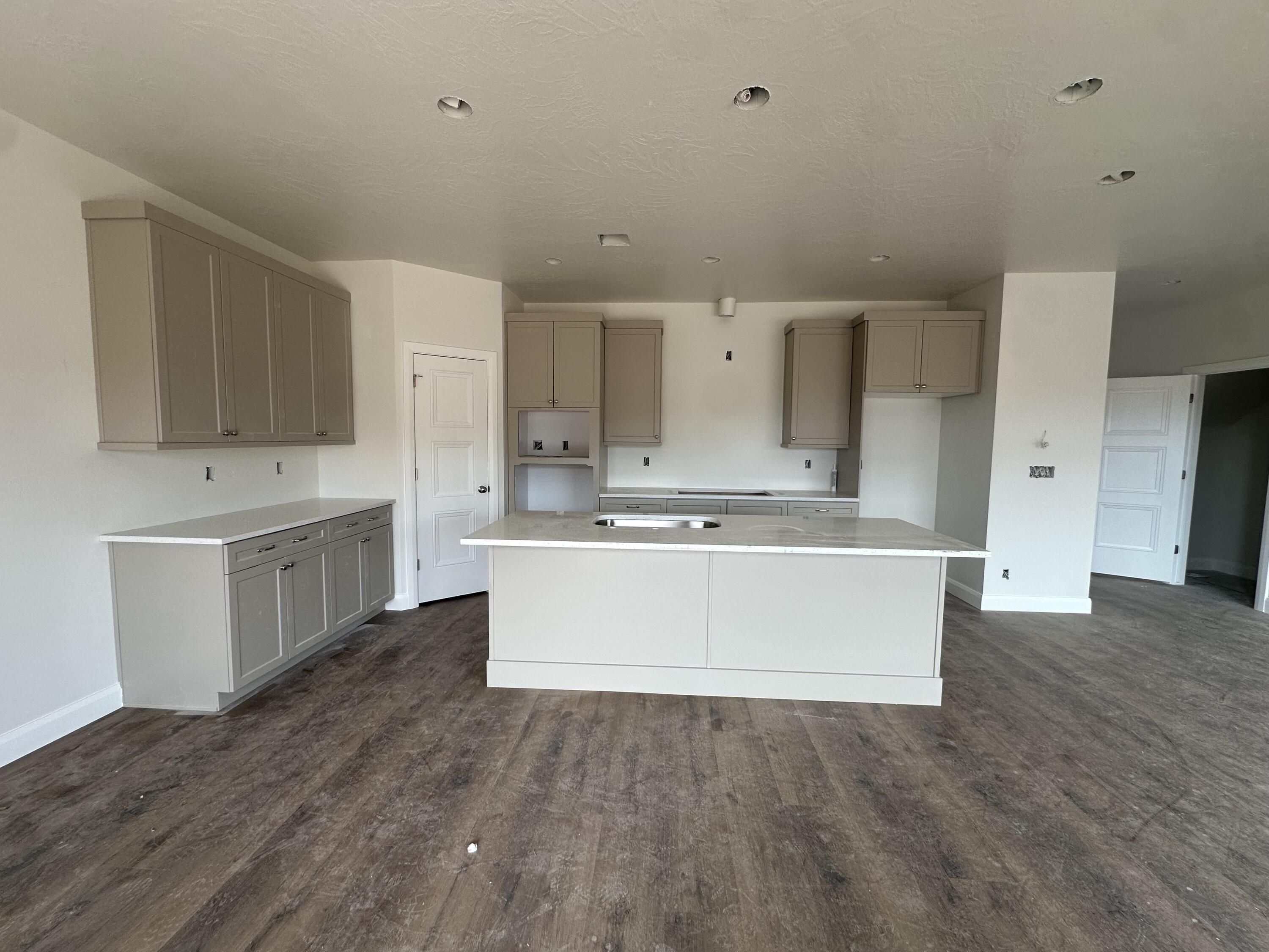 DESERT RIDGE ESTATES - Residential