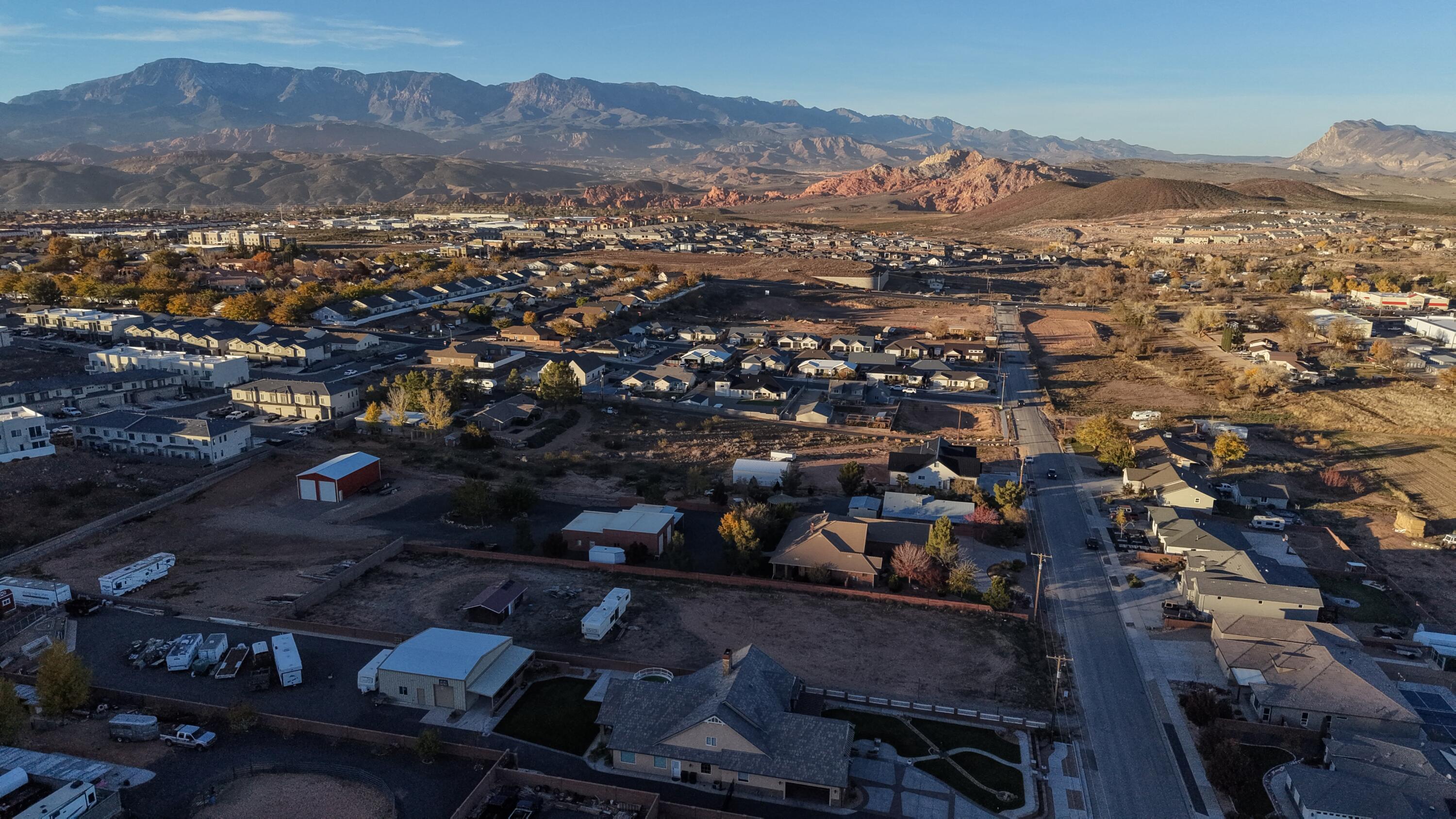 HURRICANE TOWNSITE - Land