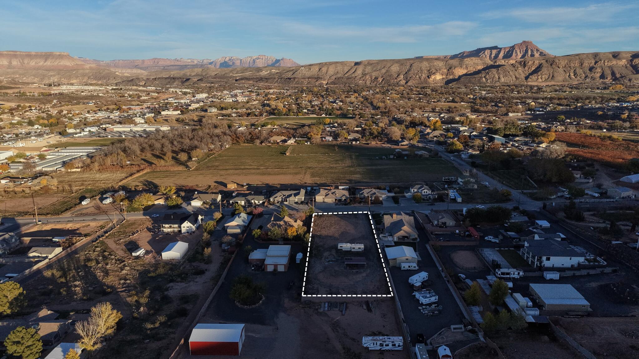 HURRICANE TOWNSITE - Land