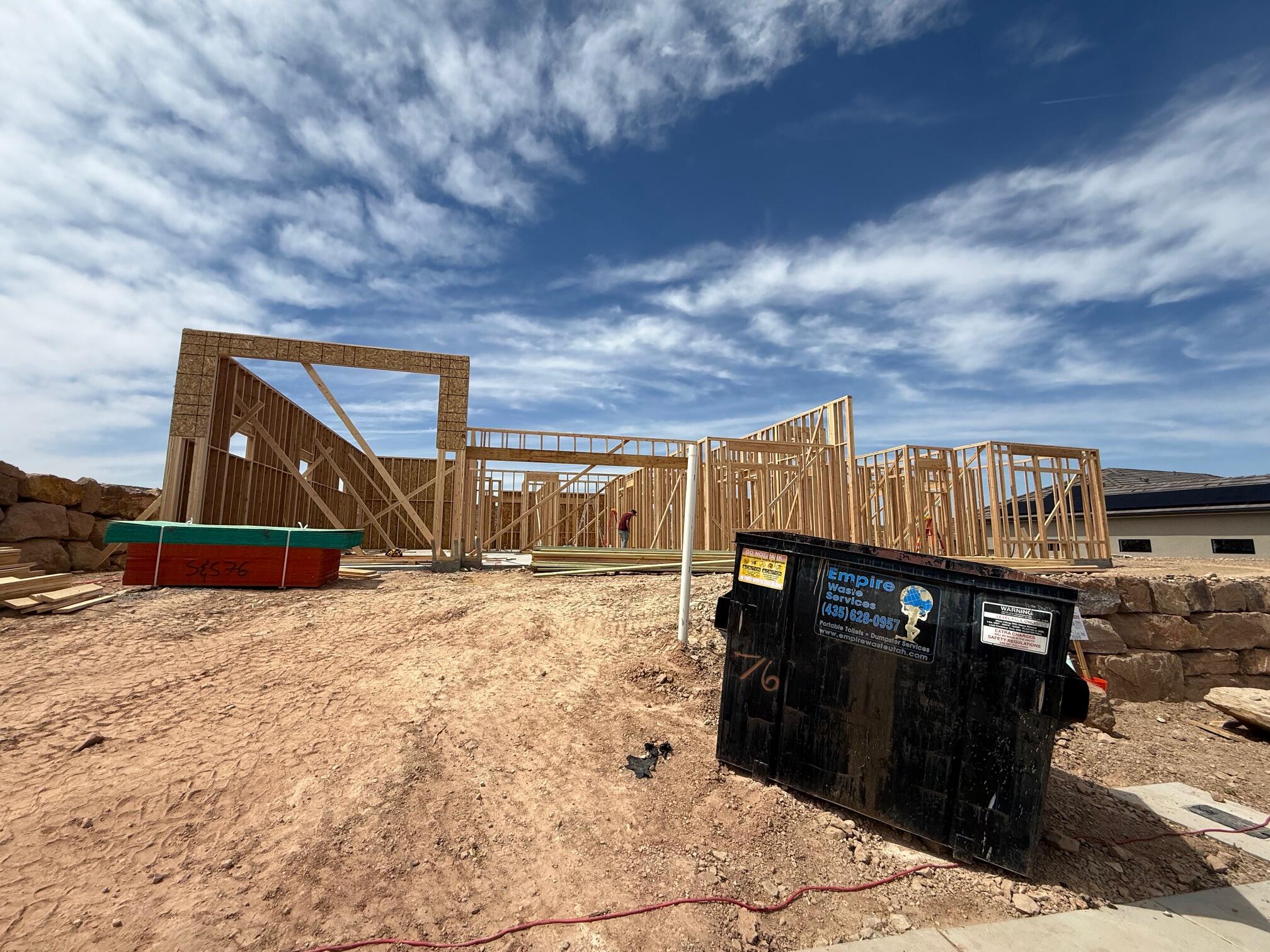 CASCATA AT DIVARIO - Residential