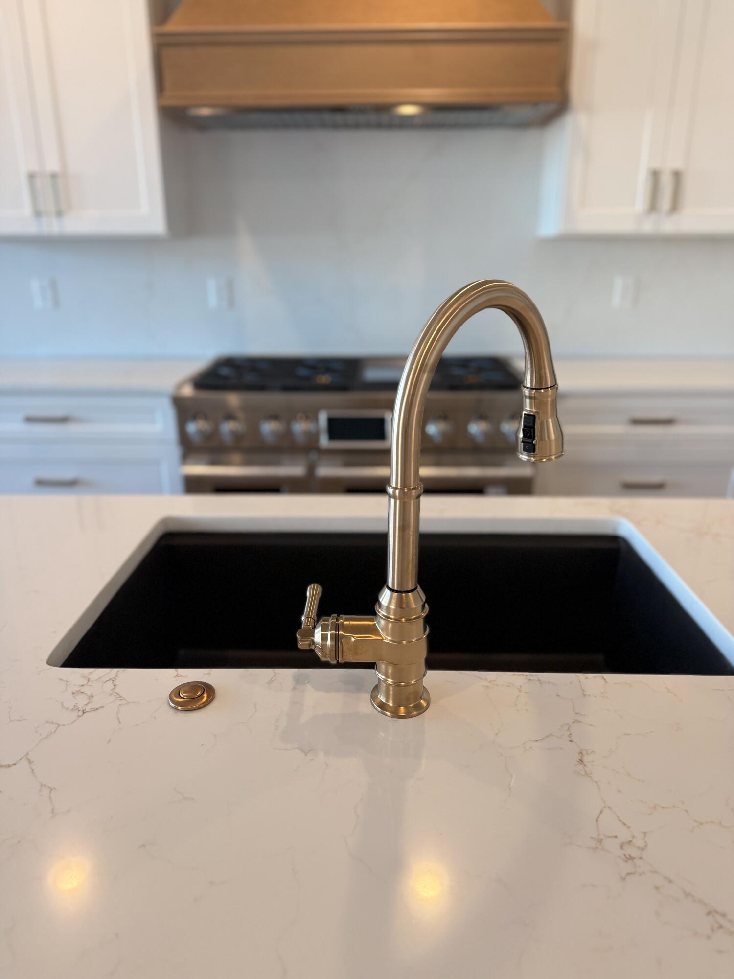 HAWKEYE POINTE SUB - Residential