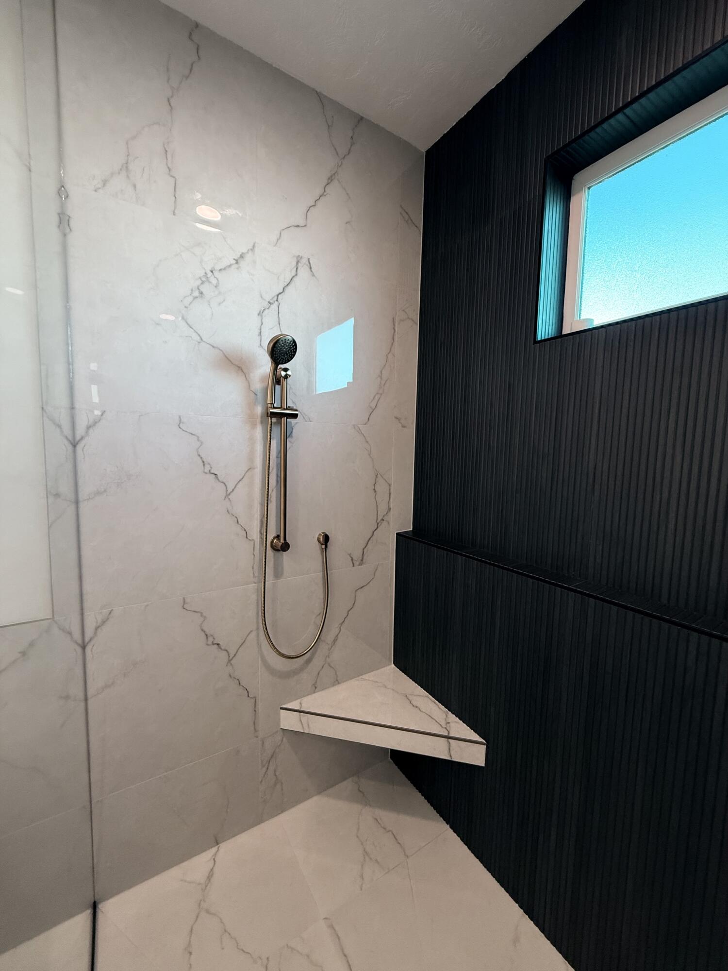 HAWKEYE POINTE SUB - Residential