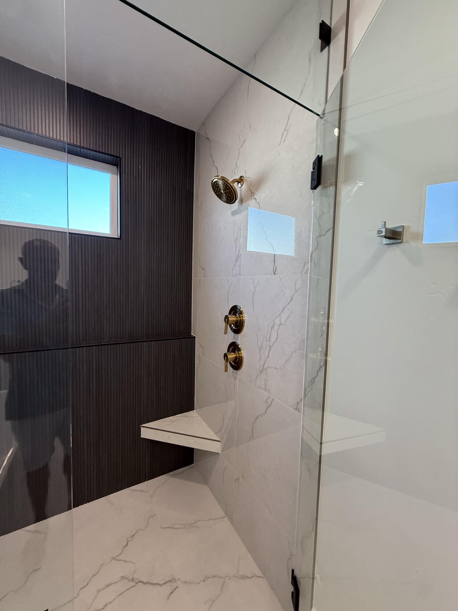 HAWKEYE POINTE SUB - Residential