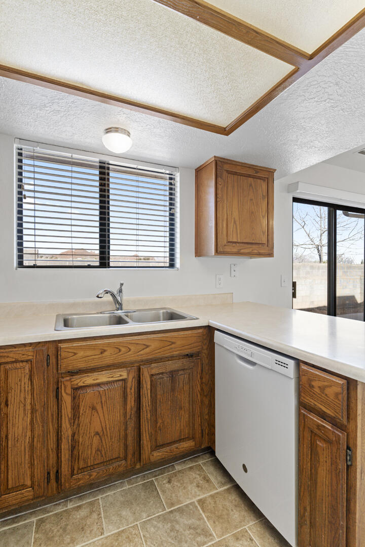 SPANISH PALMS TOWNHOMES - Residential