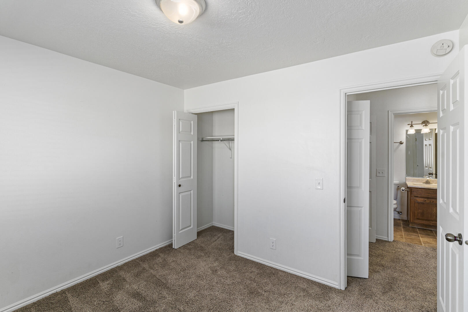 SPANISH PALMS TOWNHOMES - Residential