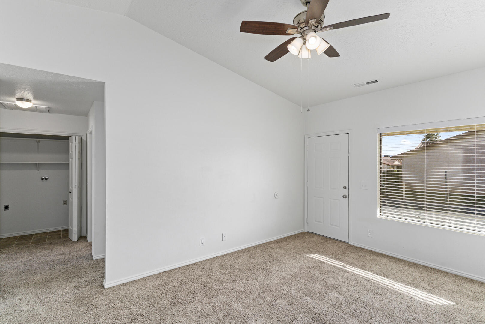 SPANISH PALMS TOWNHOMES - Residential