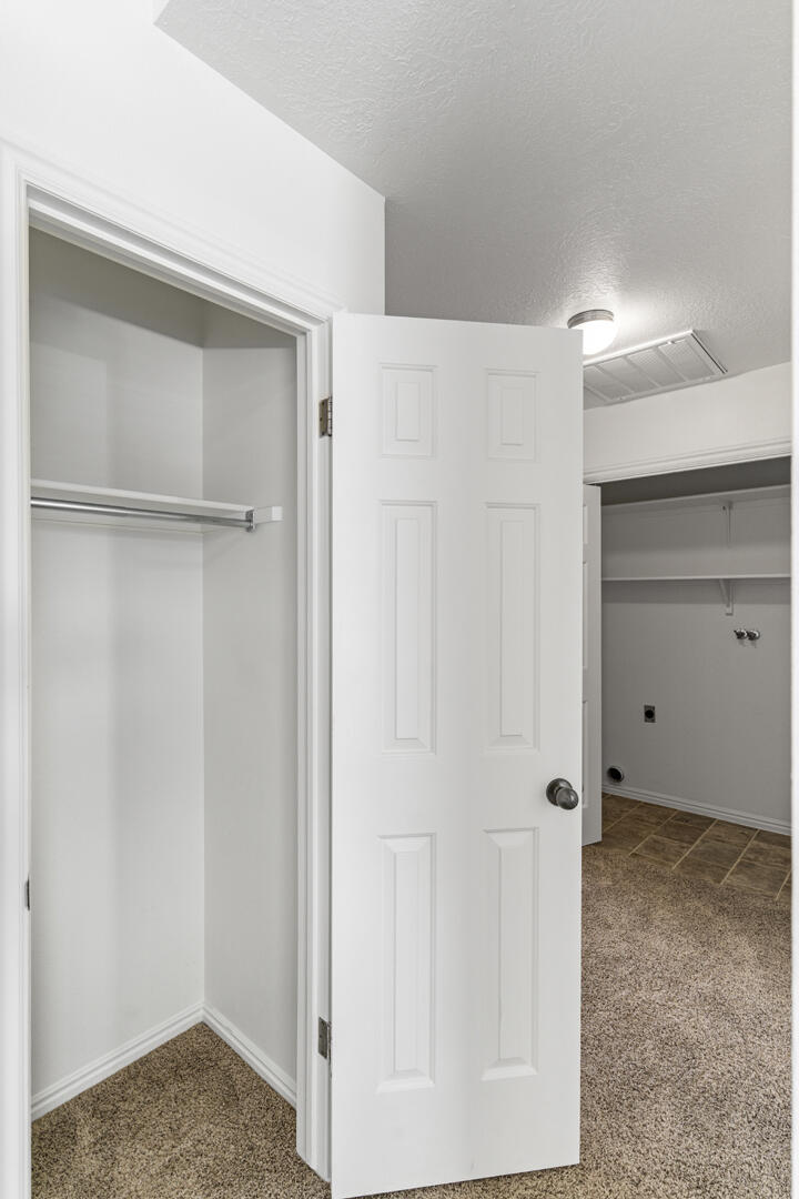 SPANISH PALMS TOWNHOMES - Residential