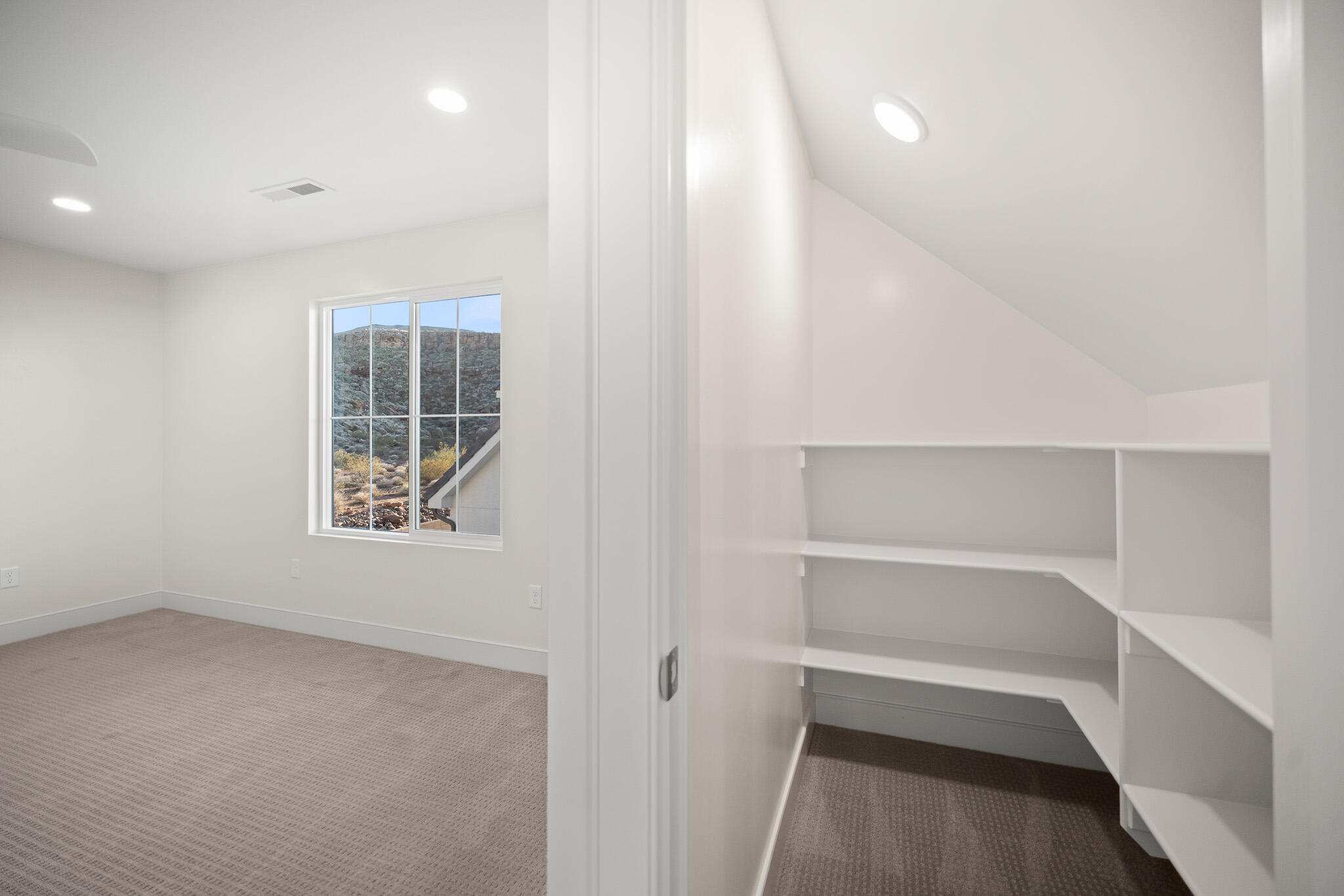 DESERT RESERVE - Residential