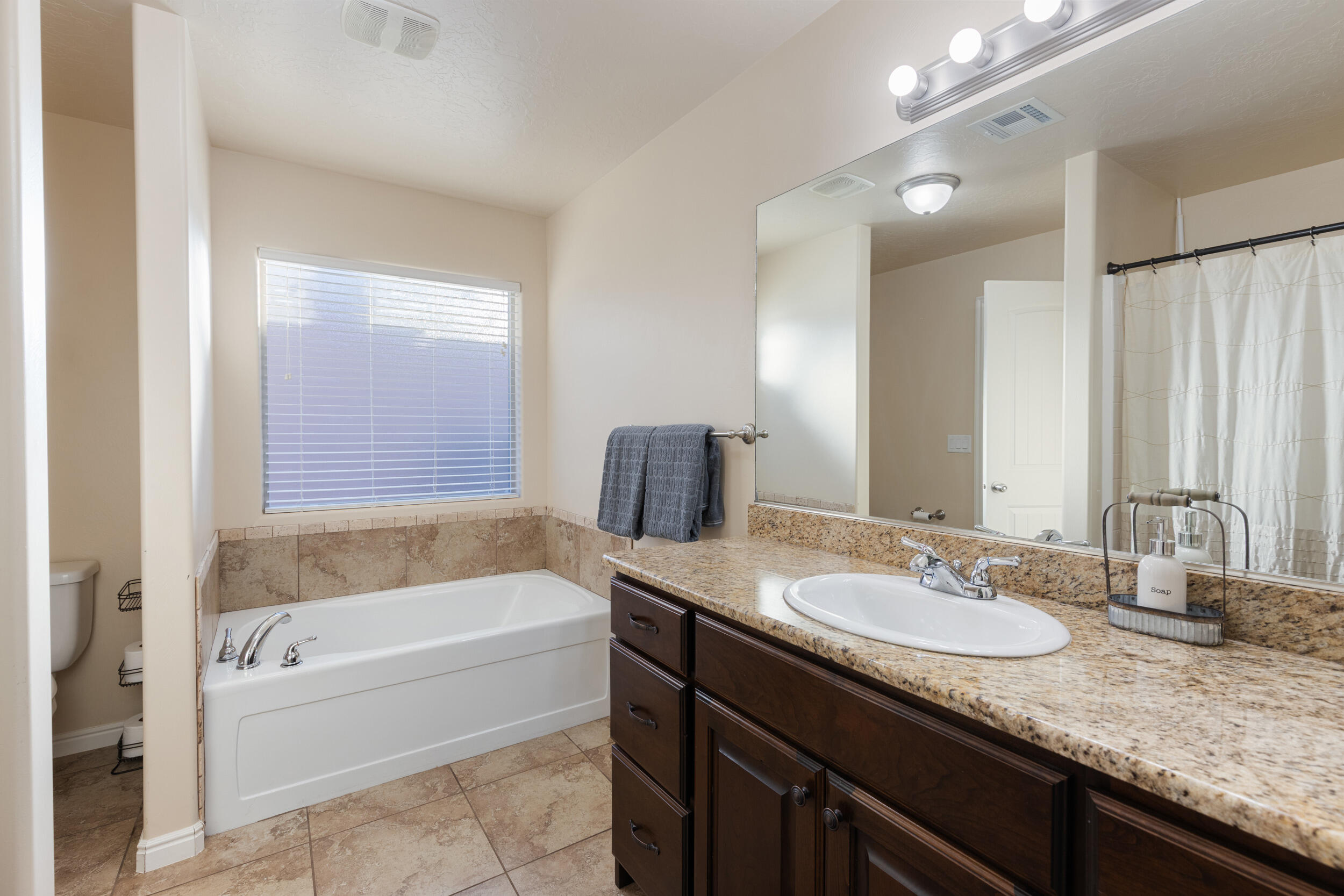 NEW WARM SPRINGS - Residential